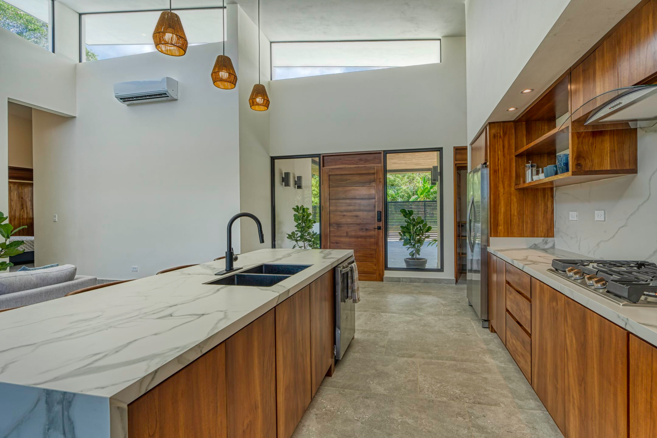 Luxury Beach Home in Uvita property photo 4