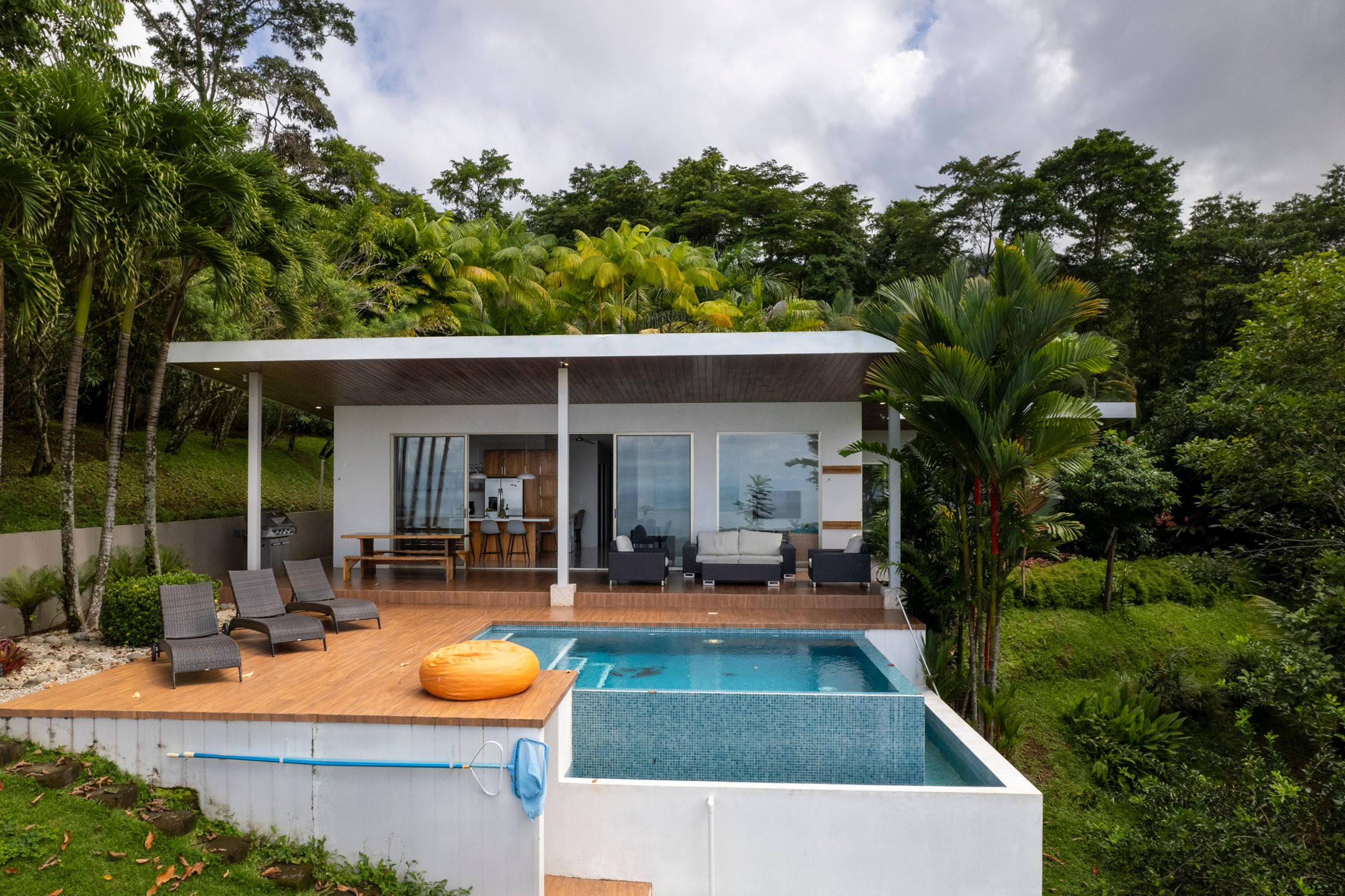 Whale Tail View Villa (Casa Privado) with Infinity Pool, Uvita property photo 3