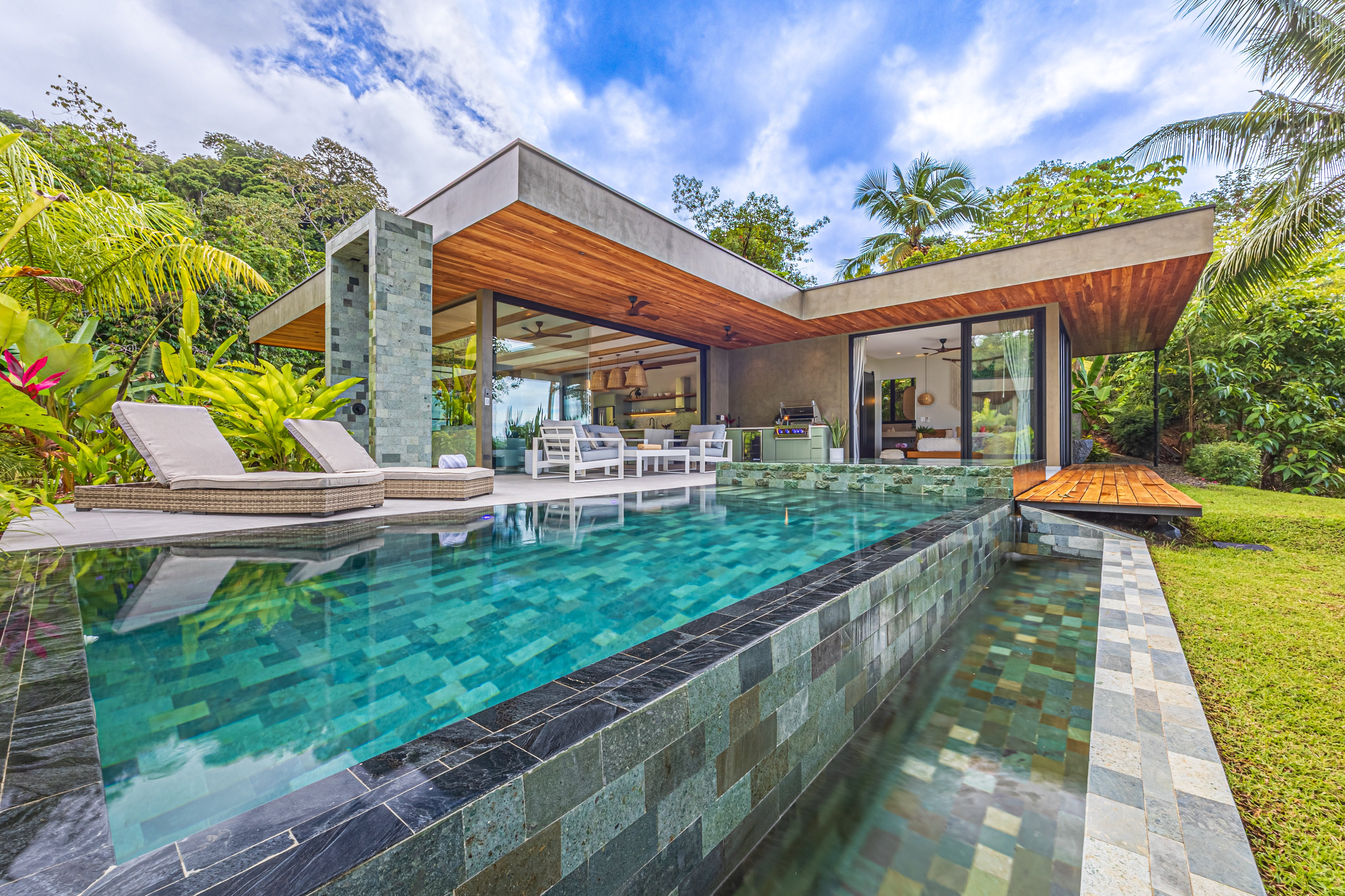Luxury Villa (Casa Kobo) in Playa Hermosa property photo 4