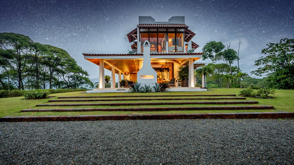 Custom Home in Costa Verde Estates, Escaleras property photo 2