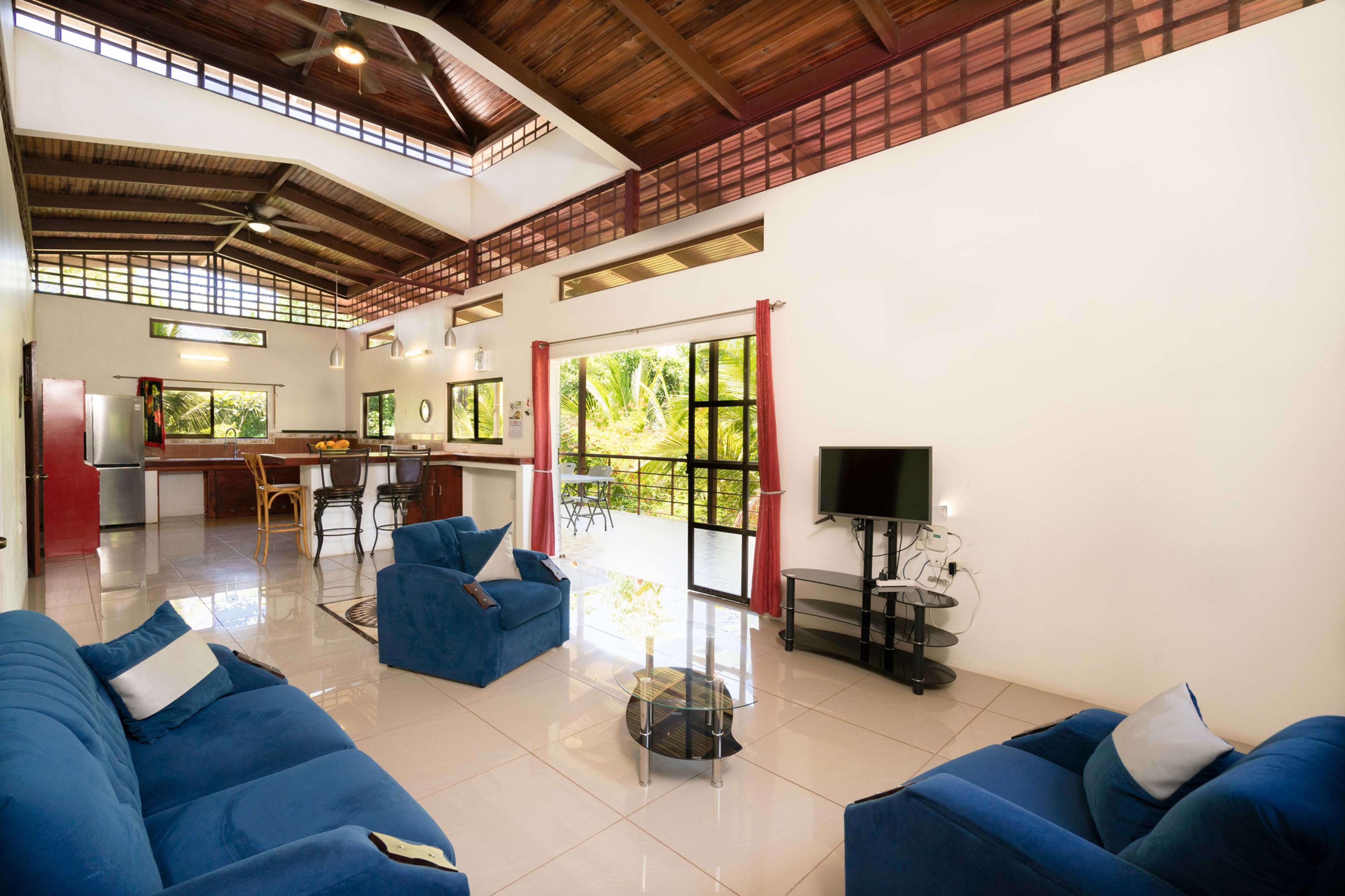 Beachside Rental Home Near Playa Bandera, Parrita property photo 2