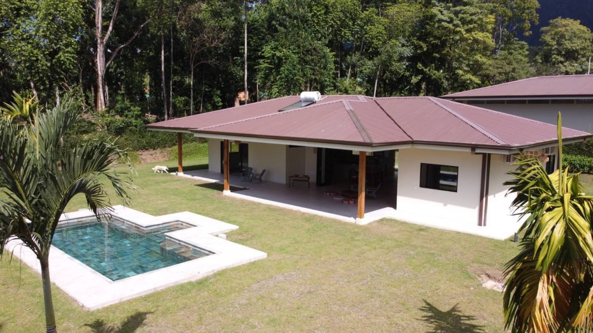 Architect-Finished Villa with Pool in Ojochal property photo 5