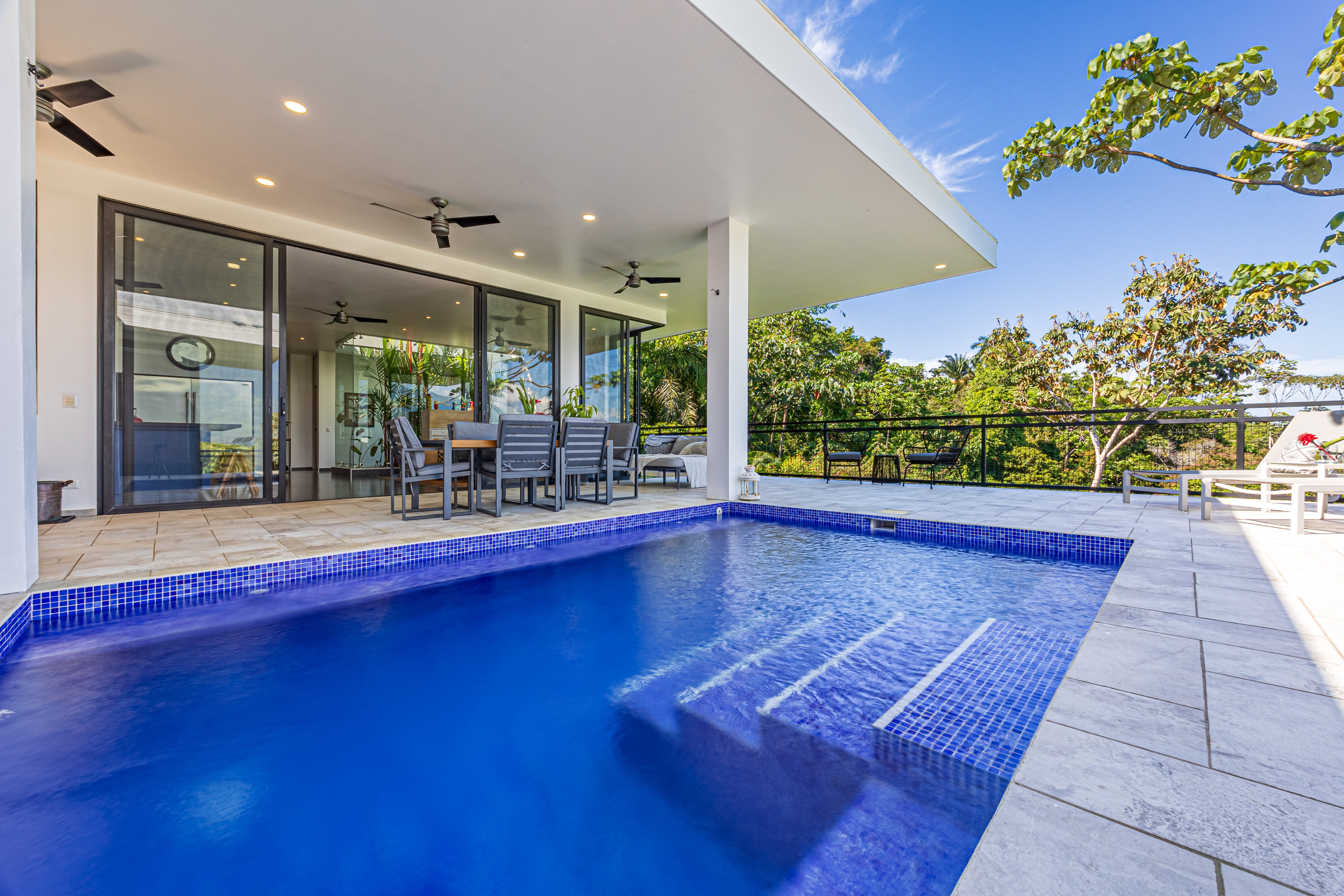 Ocean View Villa (Casa Tres Galgos) in Calle Perezoso, Ojochal in Ojochal, Costa Rica