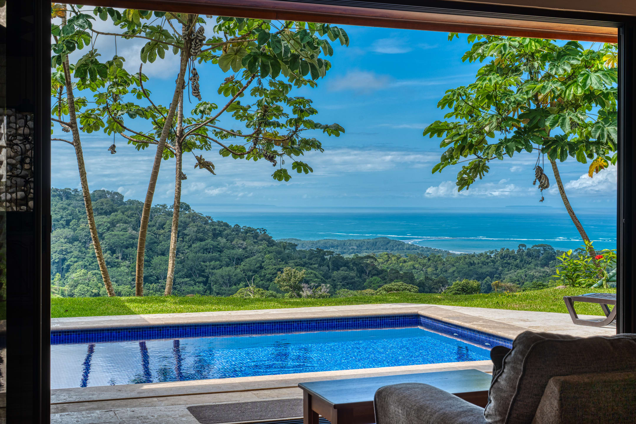 Ocean View Home in San Josecito property photo 4