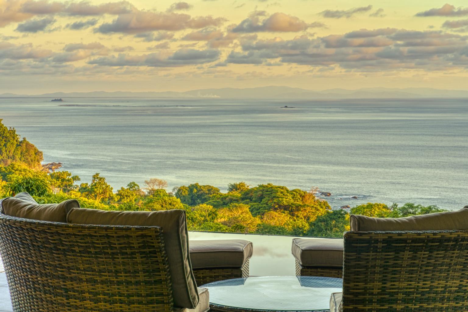 Luxury Ocean View Villa (Casa Sulit) in San Martin Hills, Dominical property photo 4