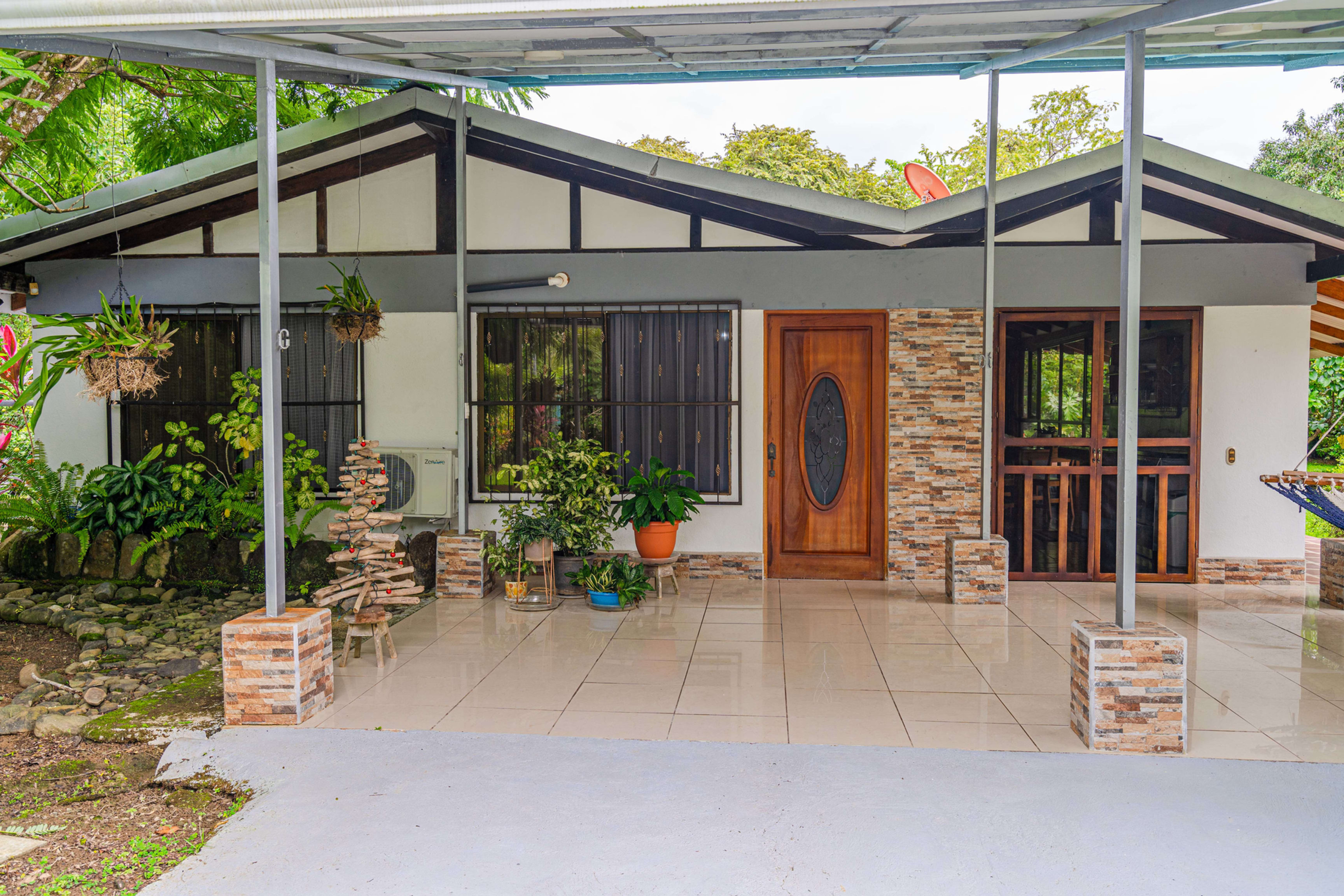 Gated Beach Home in Matapalo property photo 2