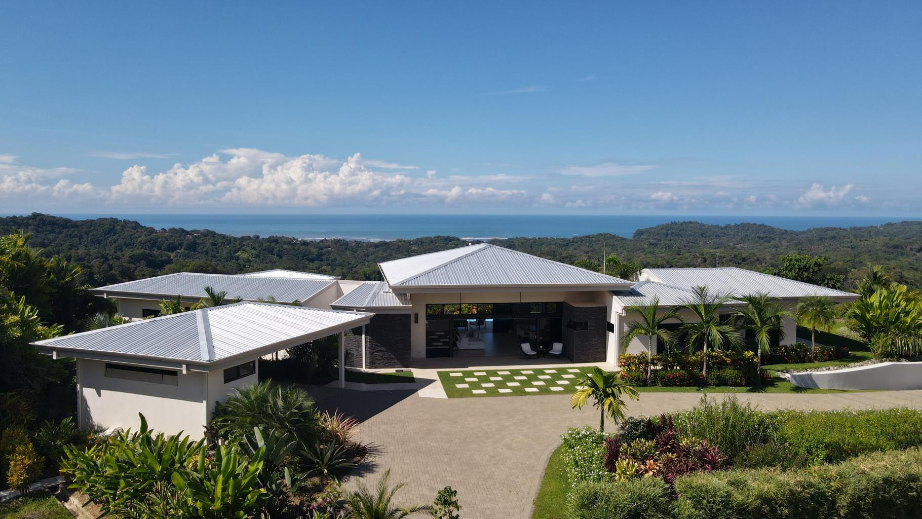 Modern Luxury Home in Ojochal property photo 5