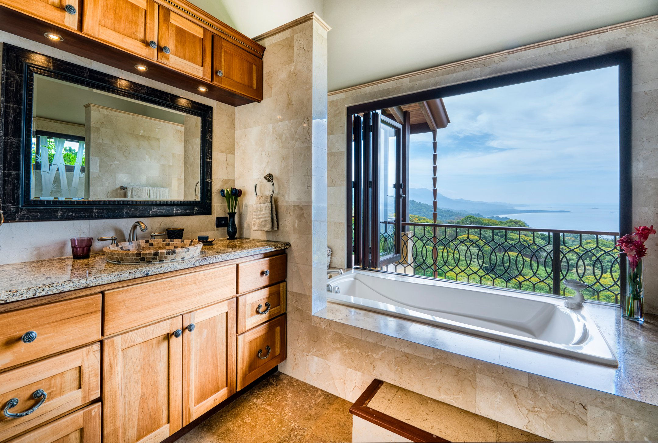 Whale's Tail View Estate in Dominical | 6 Bed / 5 Bath