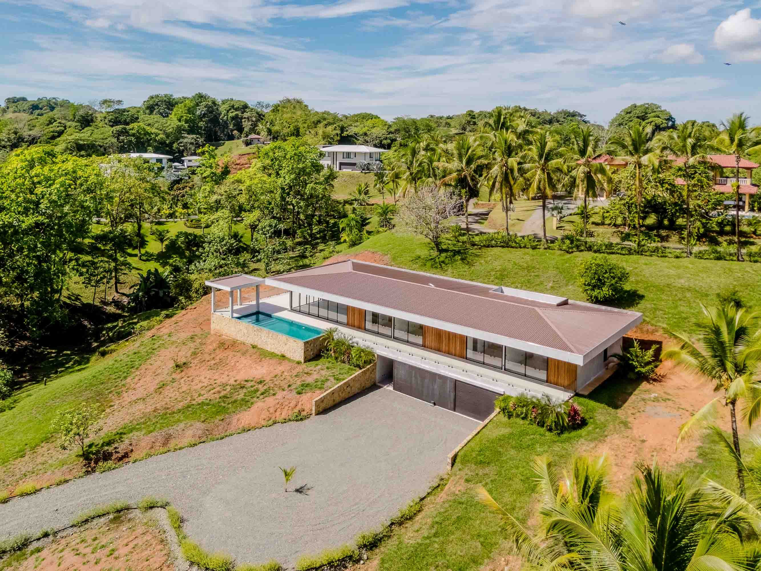 New Construction Luxury 4-Bed Villa in Finca Tranquila, Quepos in Quepos, Costa Rica