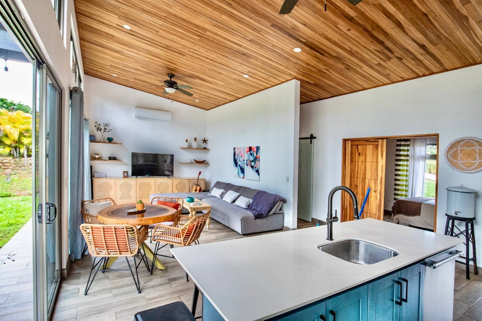 3-Bedroom Mountain View Home in Toucan, Ojochal property photo 4