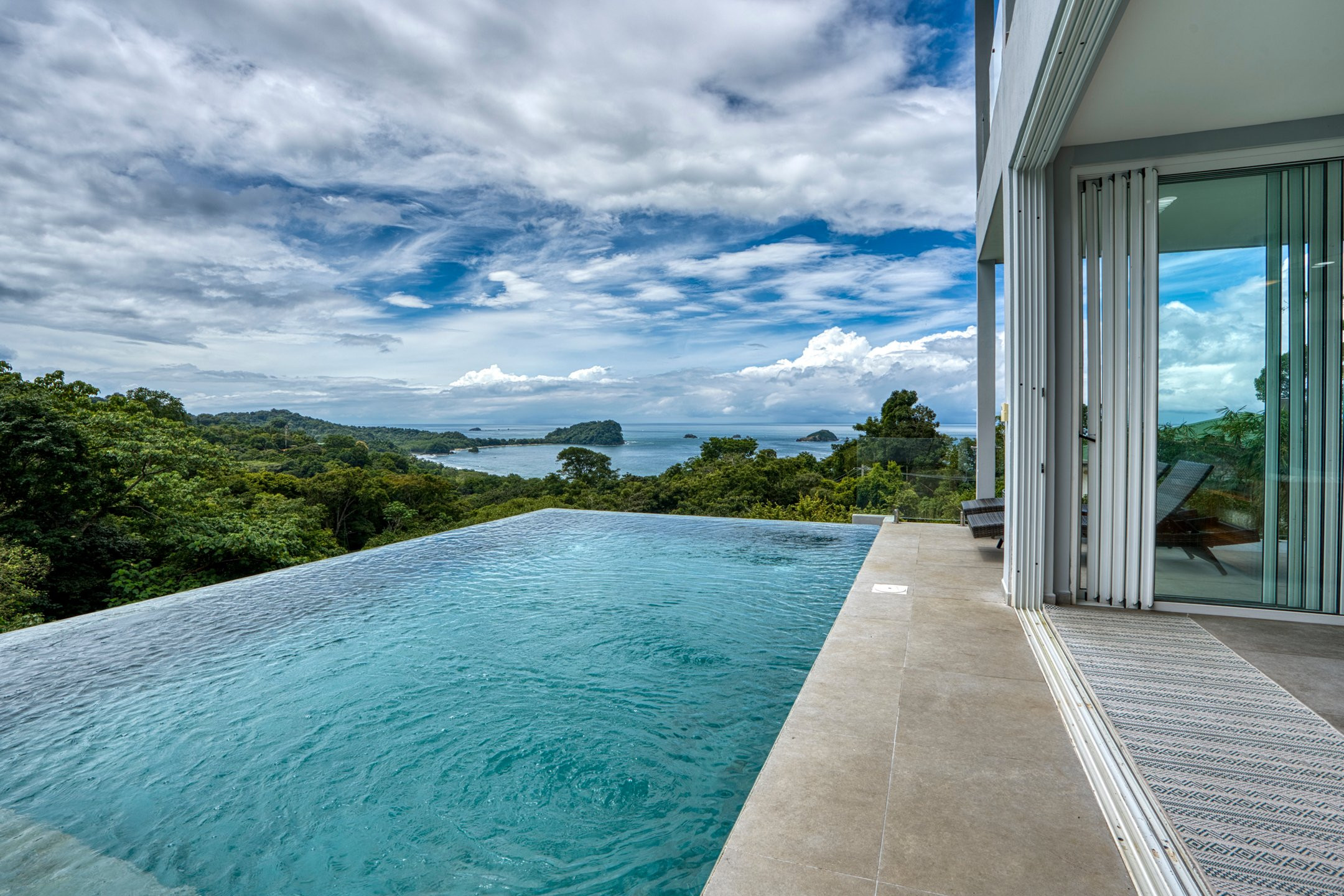 Luxury Income-Producing Villa (Villa Costa Vida) Above Manuel Antonio National Park property photo 4