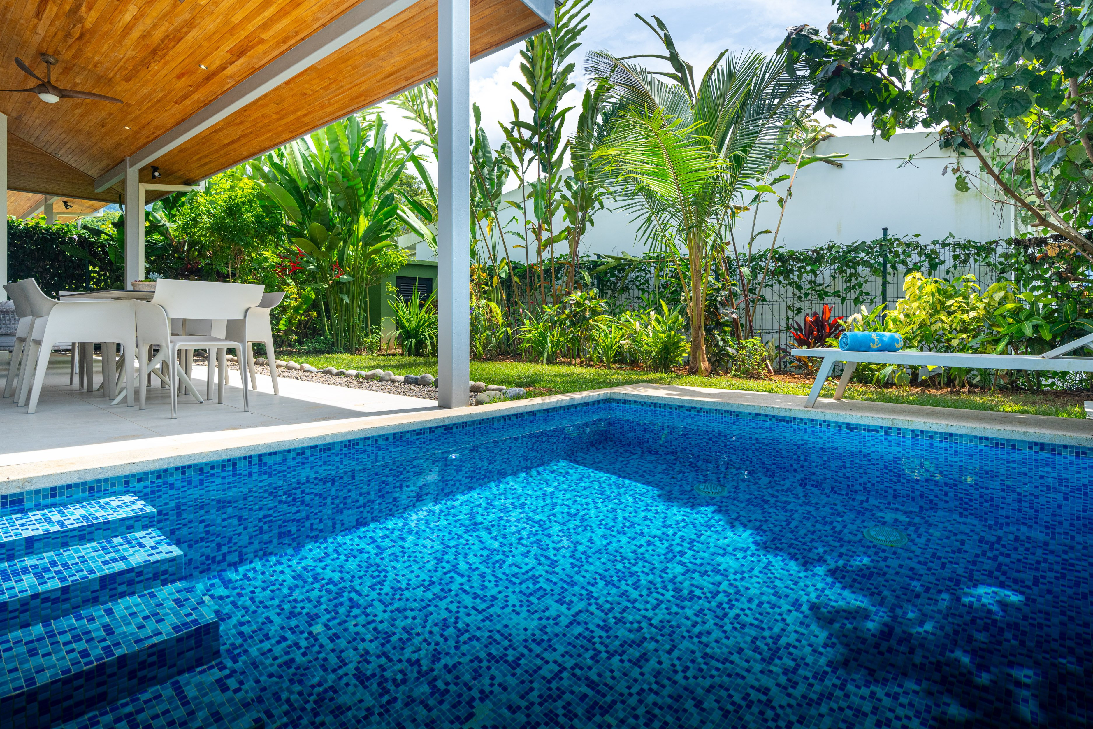Modern 3-Bedroom Home in Central Ojochal property photo 3