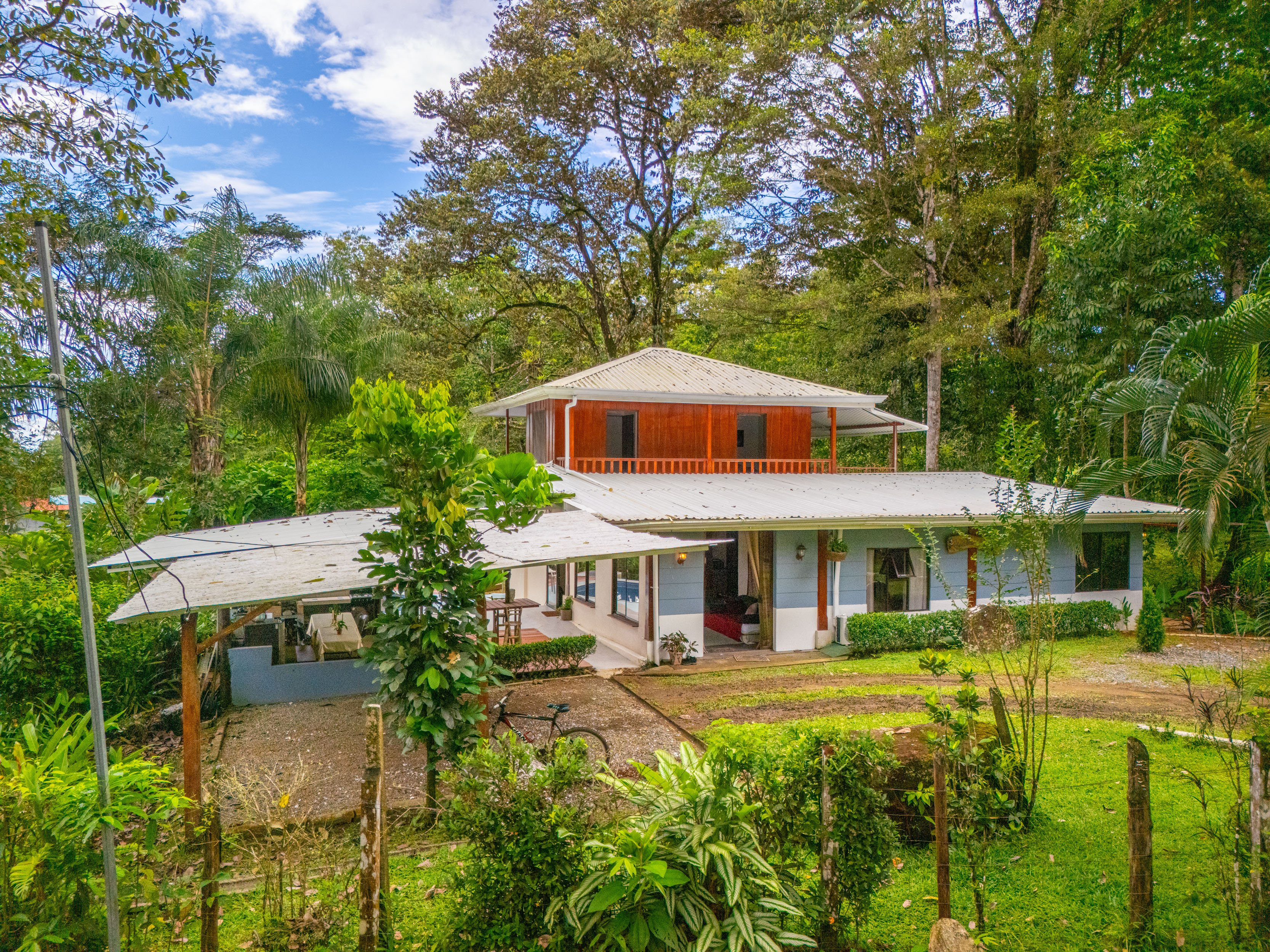 Renovated Costa Rican Villa in Ojochal in Ojochal, Costa Rica