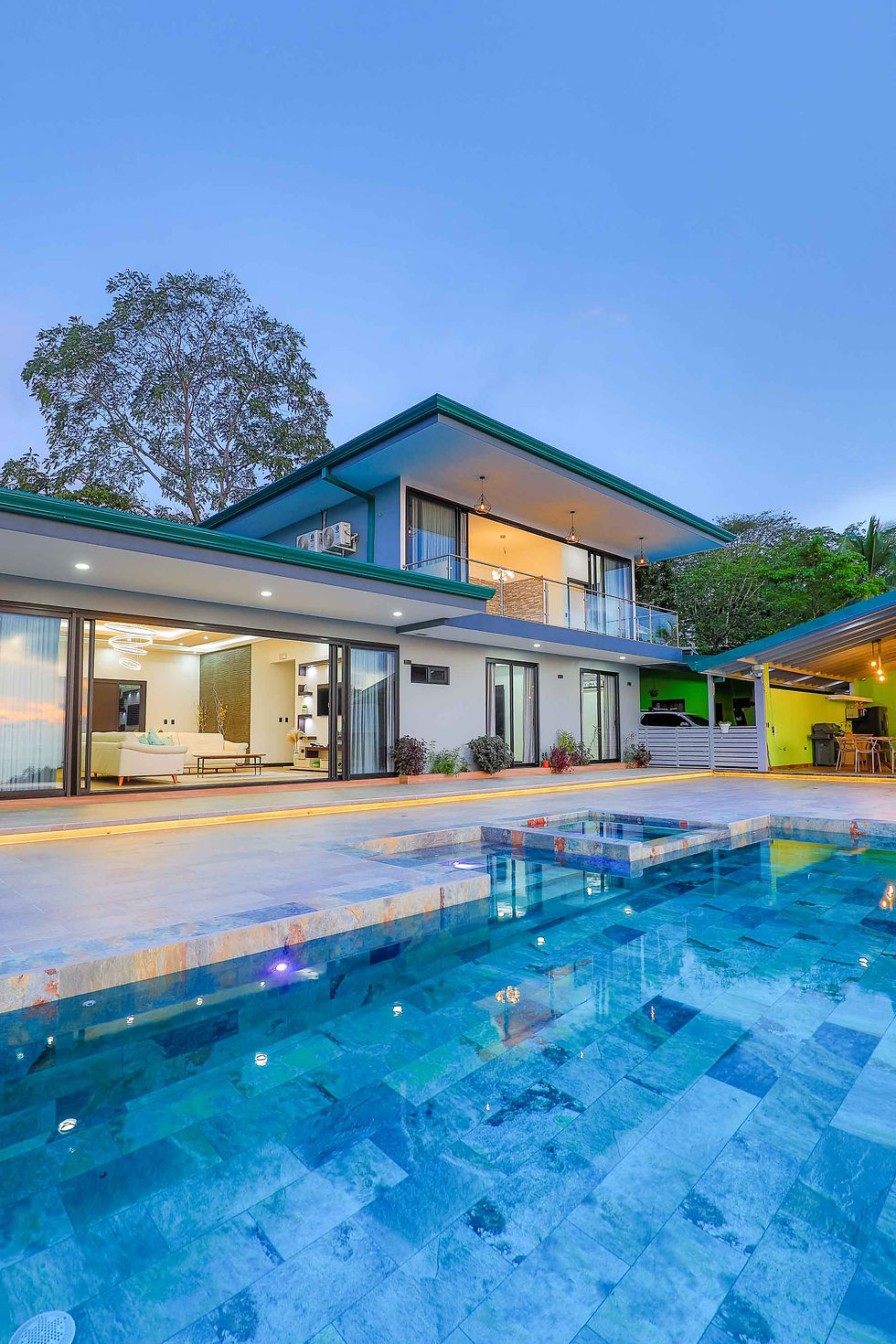 Thumbnail: Ocean View Villa in Manuel Antonio | 10 Bed / 8 Bath