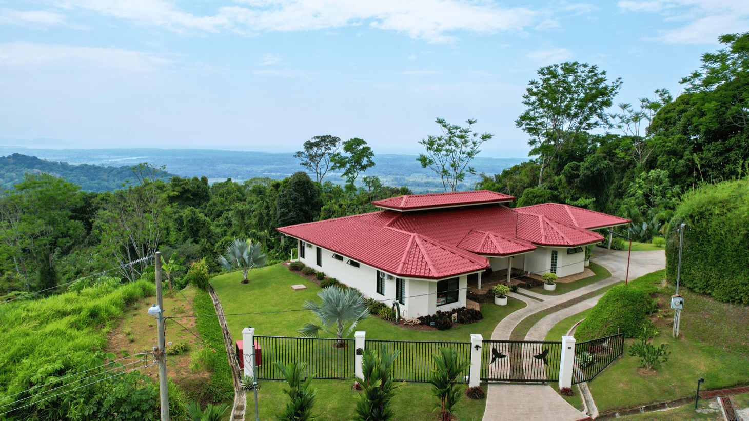 Panoramic Pacific View Home in Chontales, Ojochal in Ojochal, Costa Rica