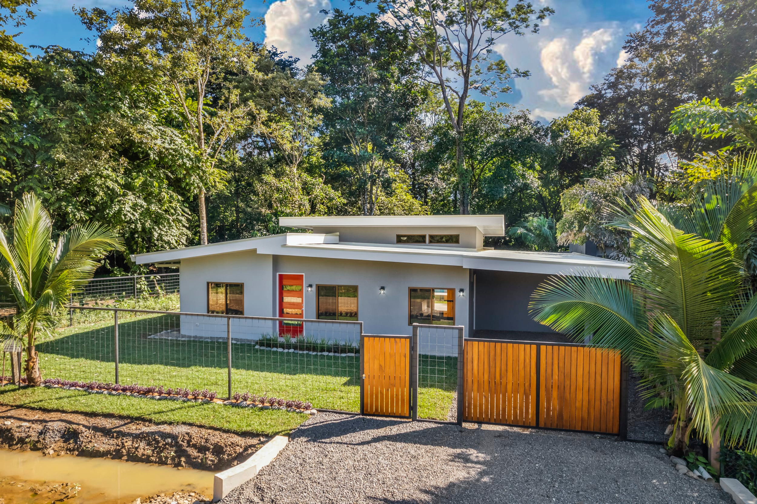 Contemporary Home (Casa Marina) in Playa Chaman, Uvita in Uvita, Costa Rica