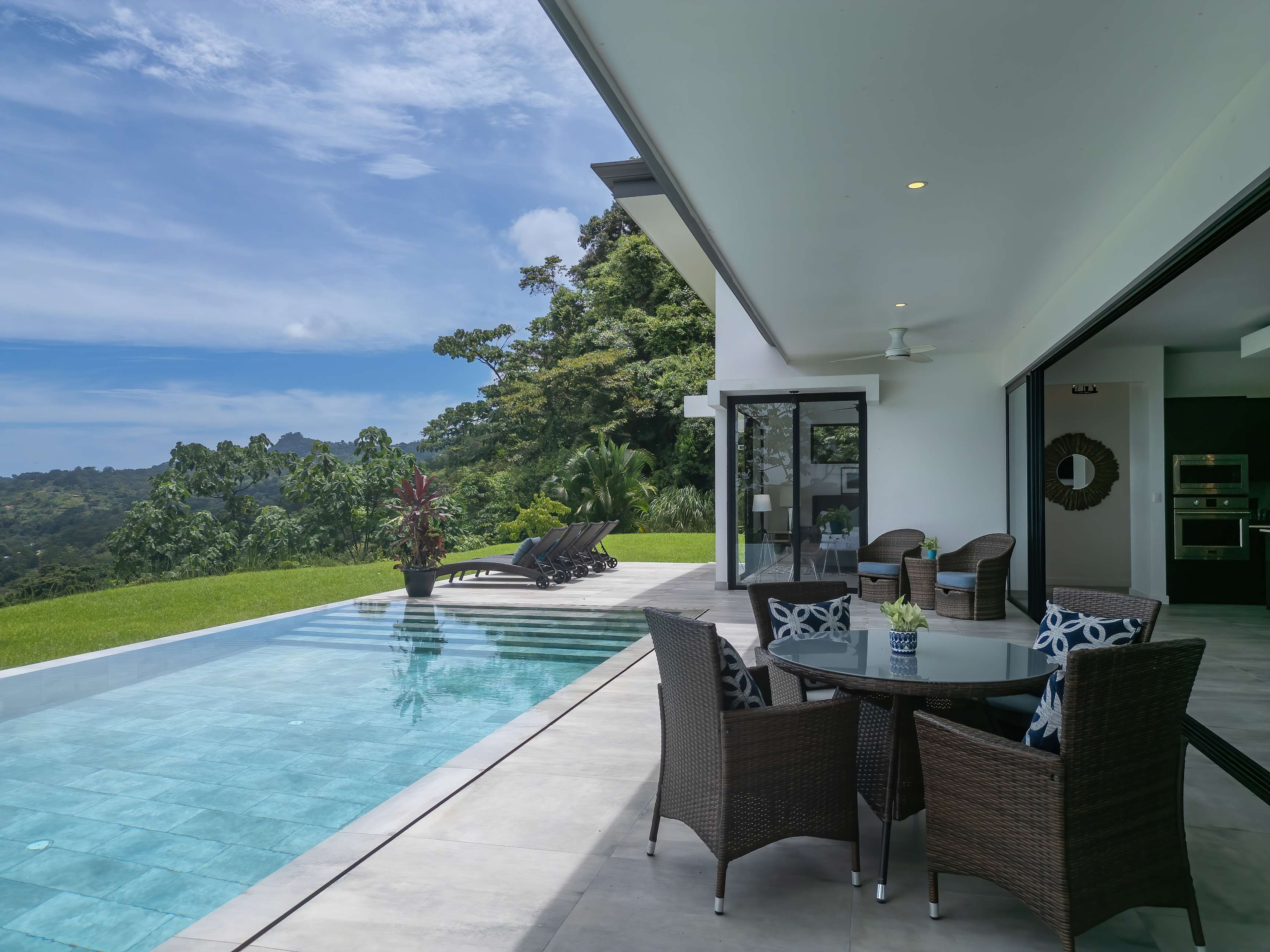 Furnished Rainforest-Edge Estate in Ojochal property photo 4