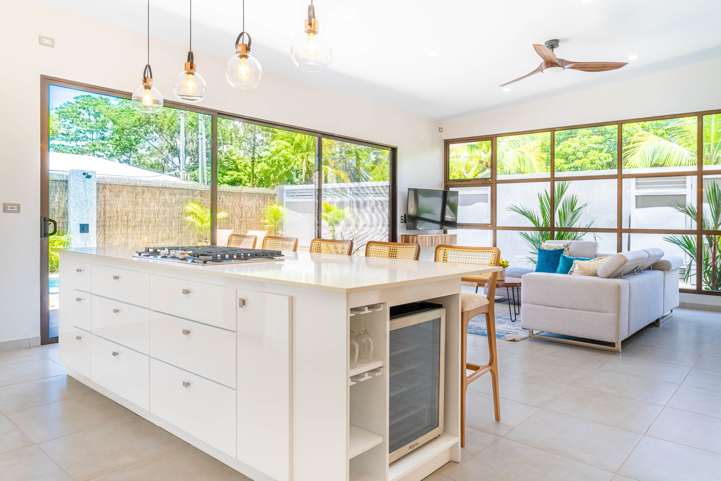 Modern Coastal Home (Casa Bahia Hermosa) in Uvita property photo 5