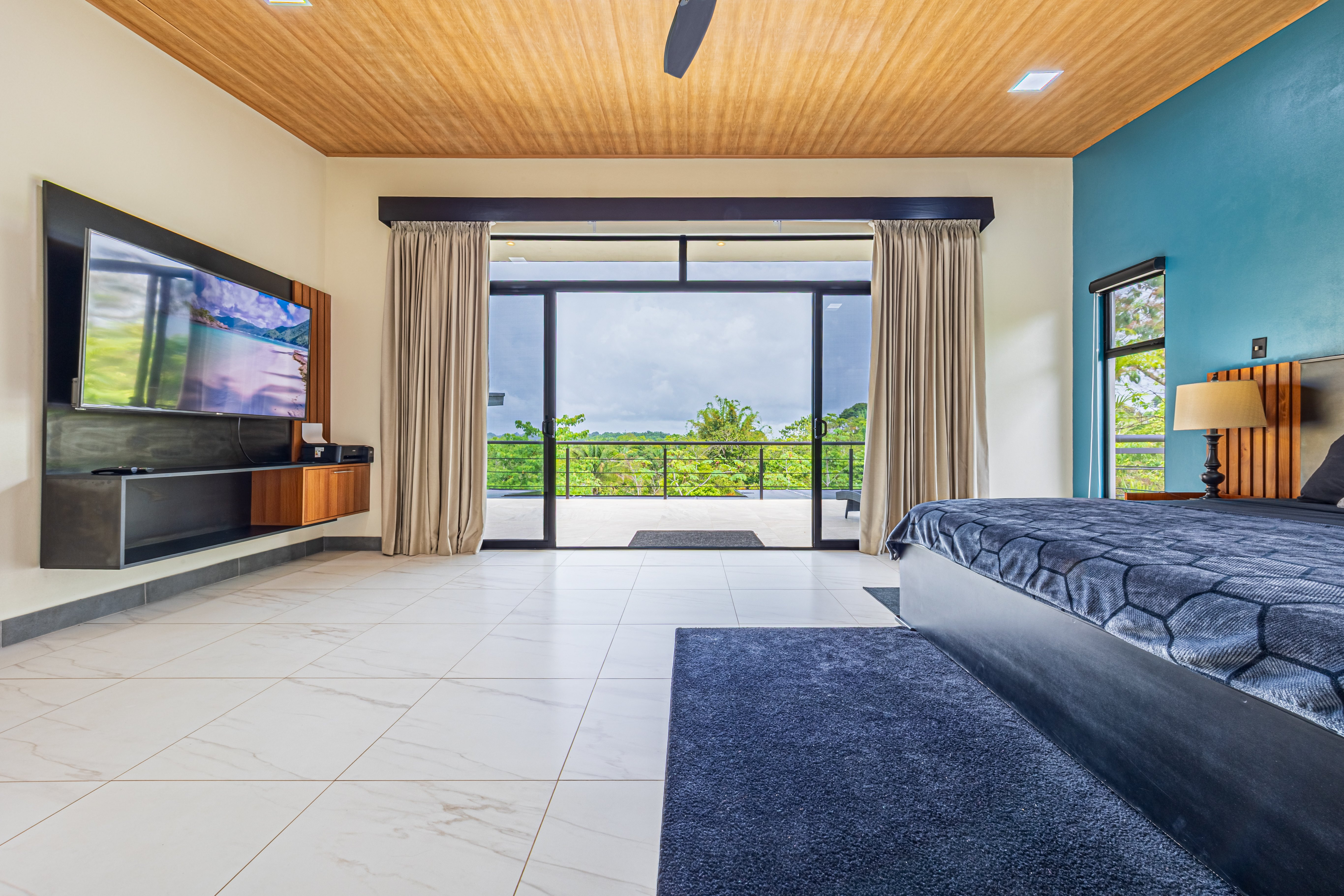 Luxury 4-Bedroom Home (Casa Palma) in Finca Gloriana, Quepos property photo 2