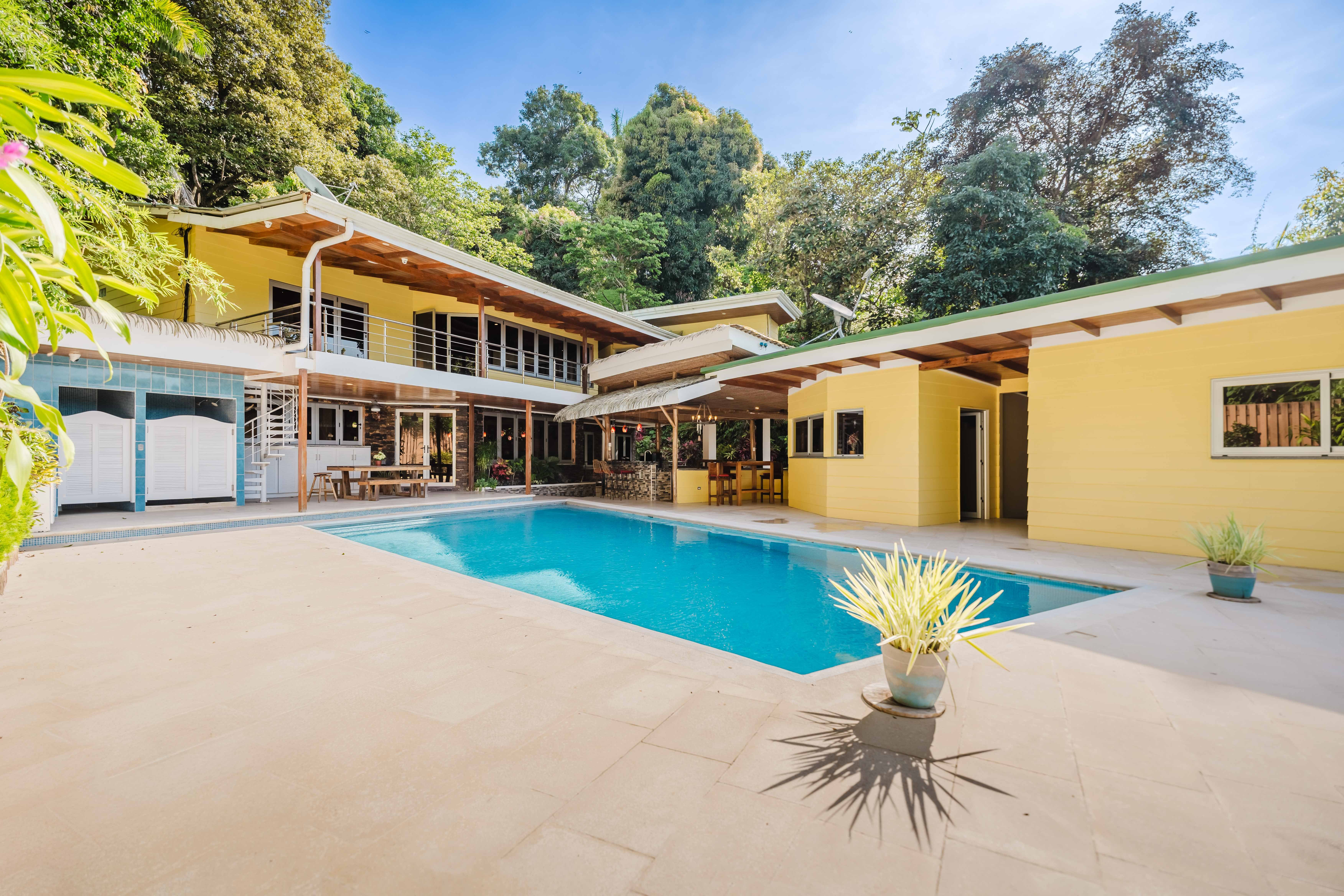 8-Bedroom Multi-Family Estate (The Lodge) in Quepos property photo 5