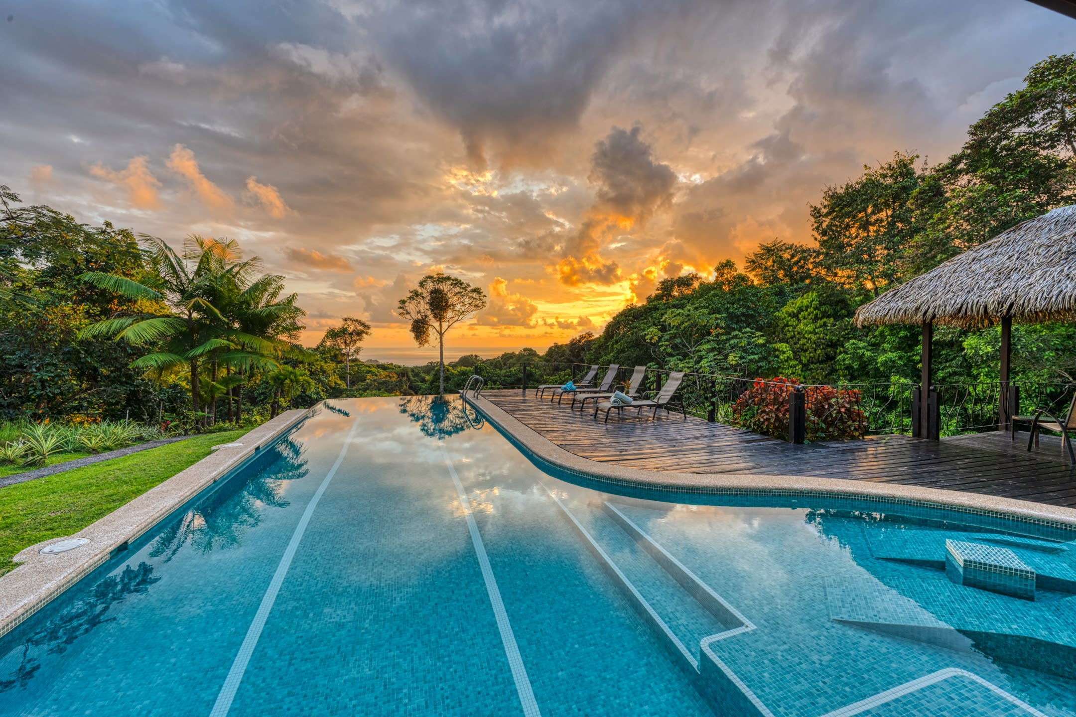 Luxury Ocean View Estate (Gorda Vista) Above Dominicalito Beach in Dominical, Costa Rica