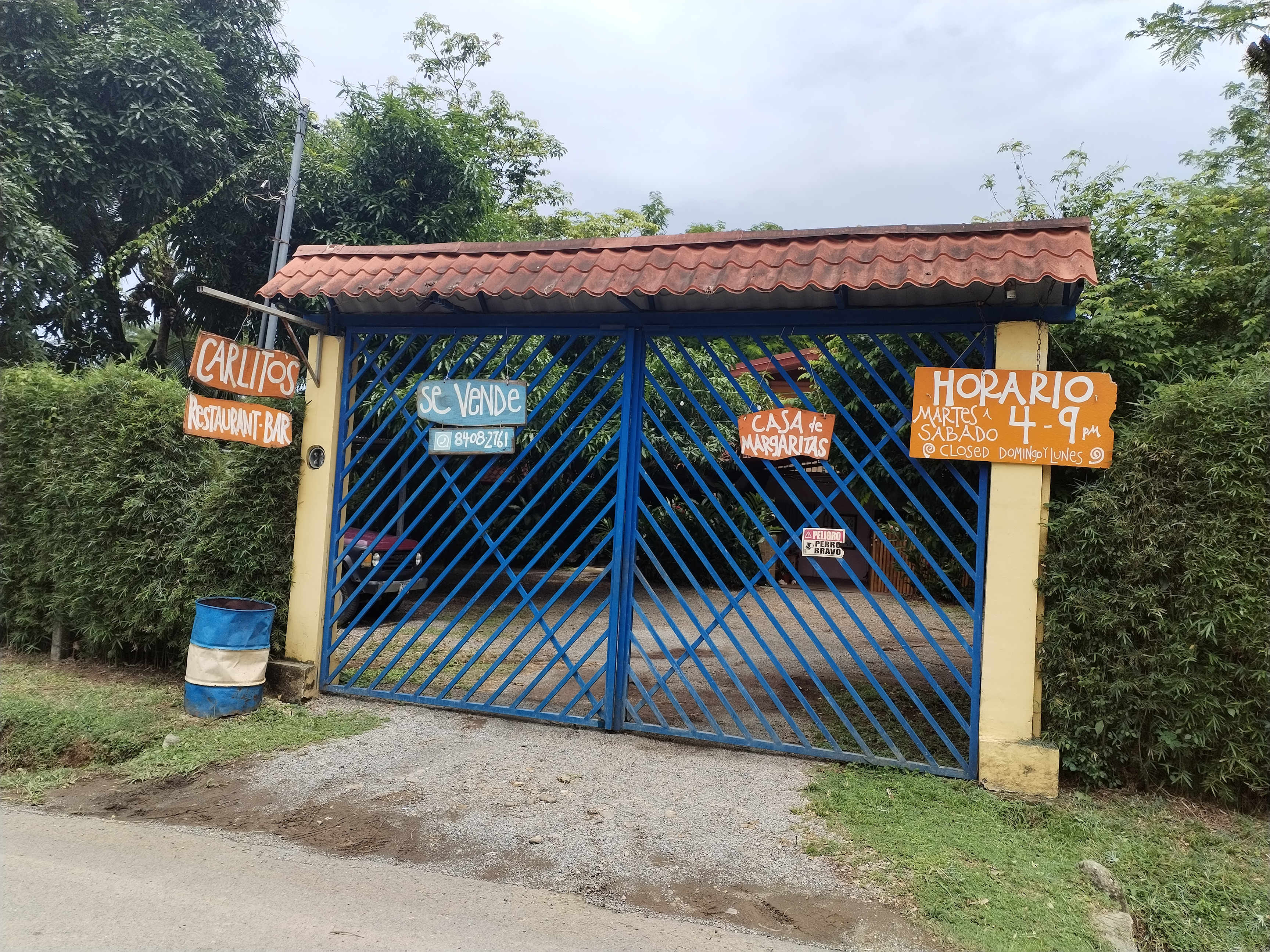 Turnkey Restaurant (Carlito’s) with Living Quarters in Uvita property photo 2