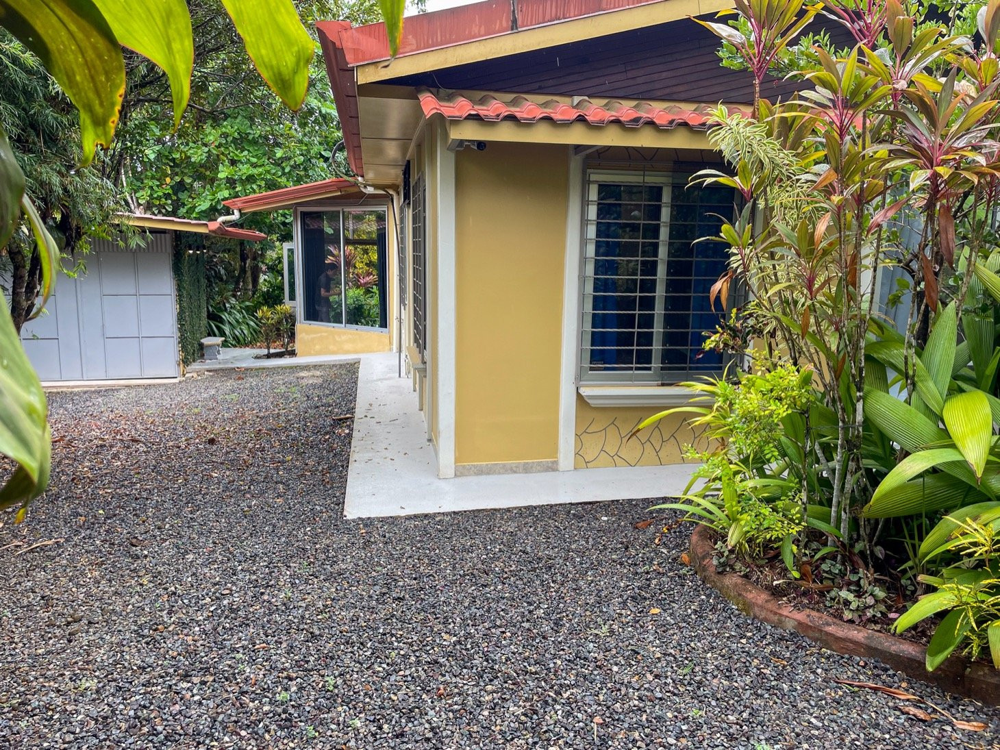 Colonial Home in Central Ojochal property photo 4