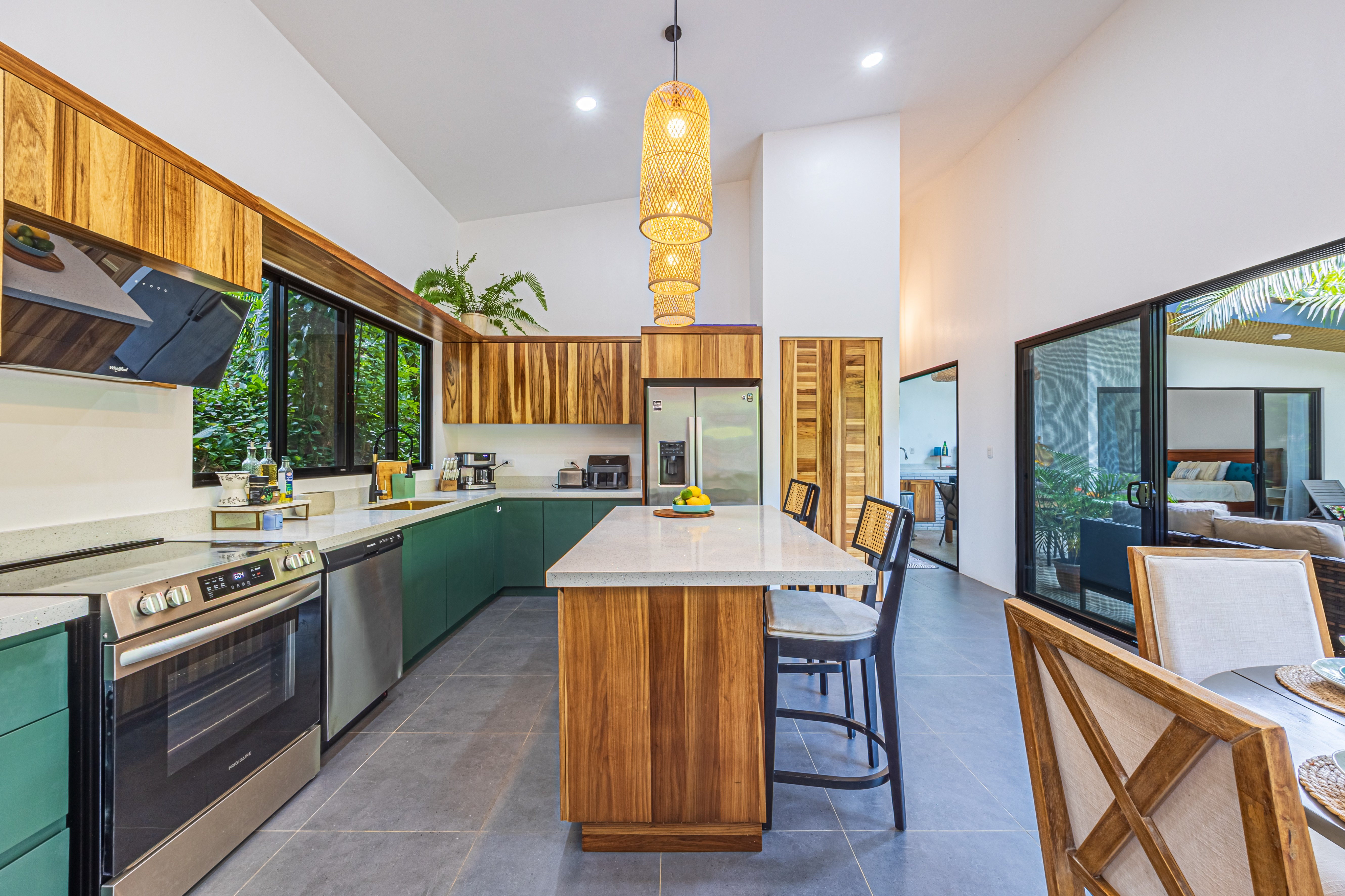Modern Tropical Home (Casa Palma Verde) in Uvita property photo 3