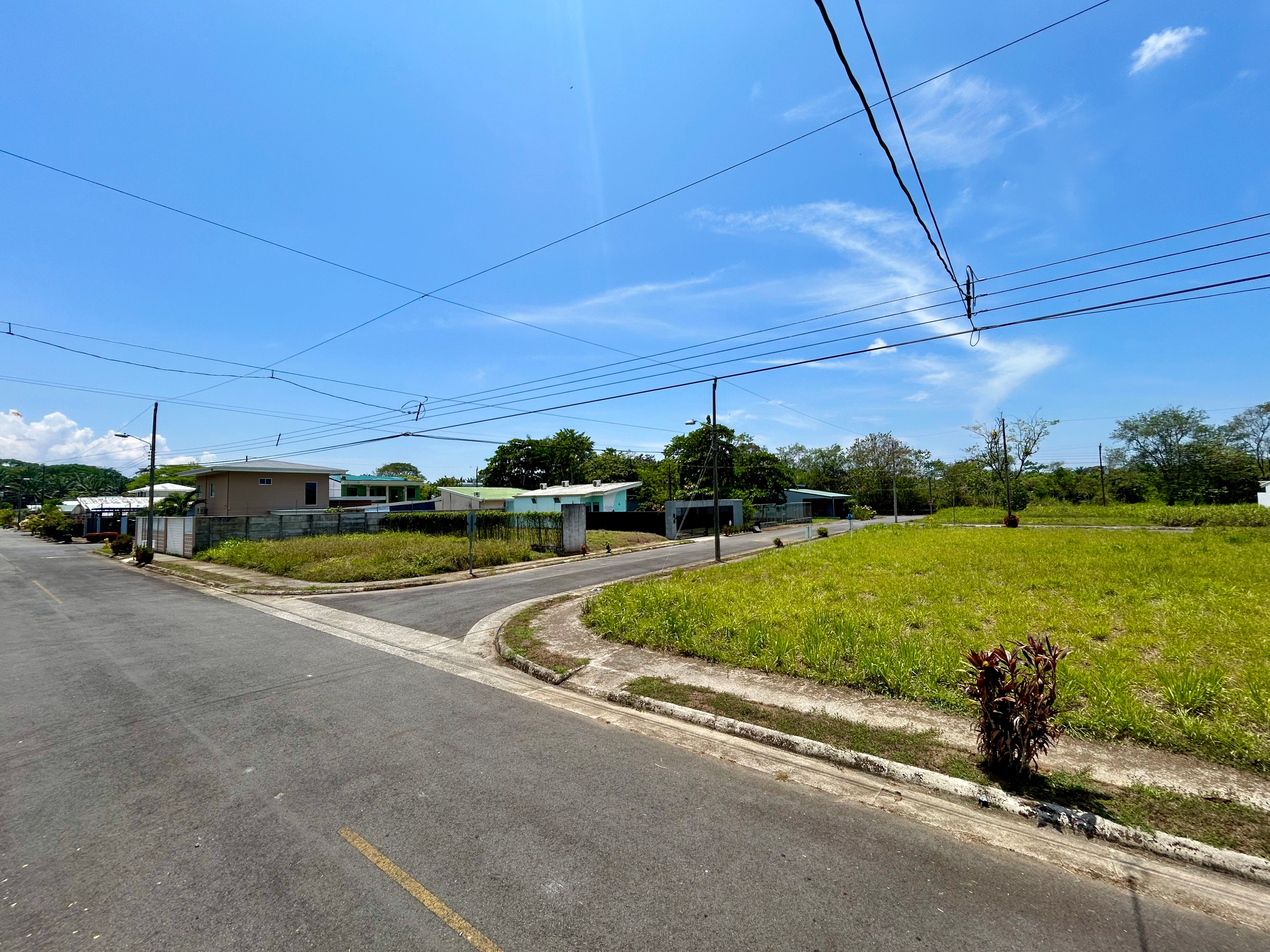 4 Adjacent Dual-Zone Lots in San Martin de Quepos property photo 3