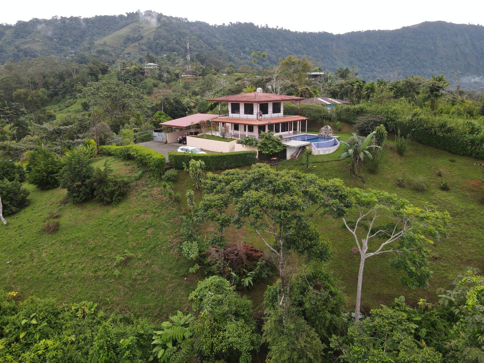Mountain Home in La Alfombra de Tinamastes in Dominical, Costa Rica