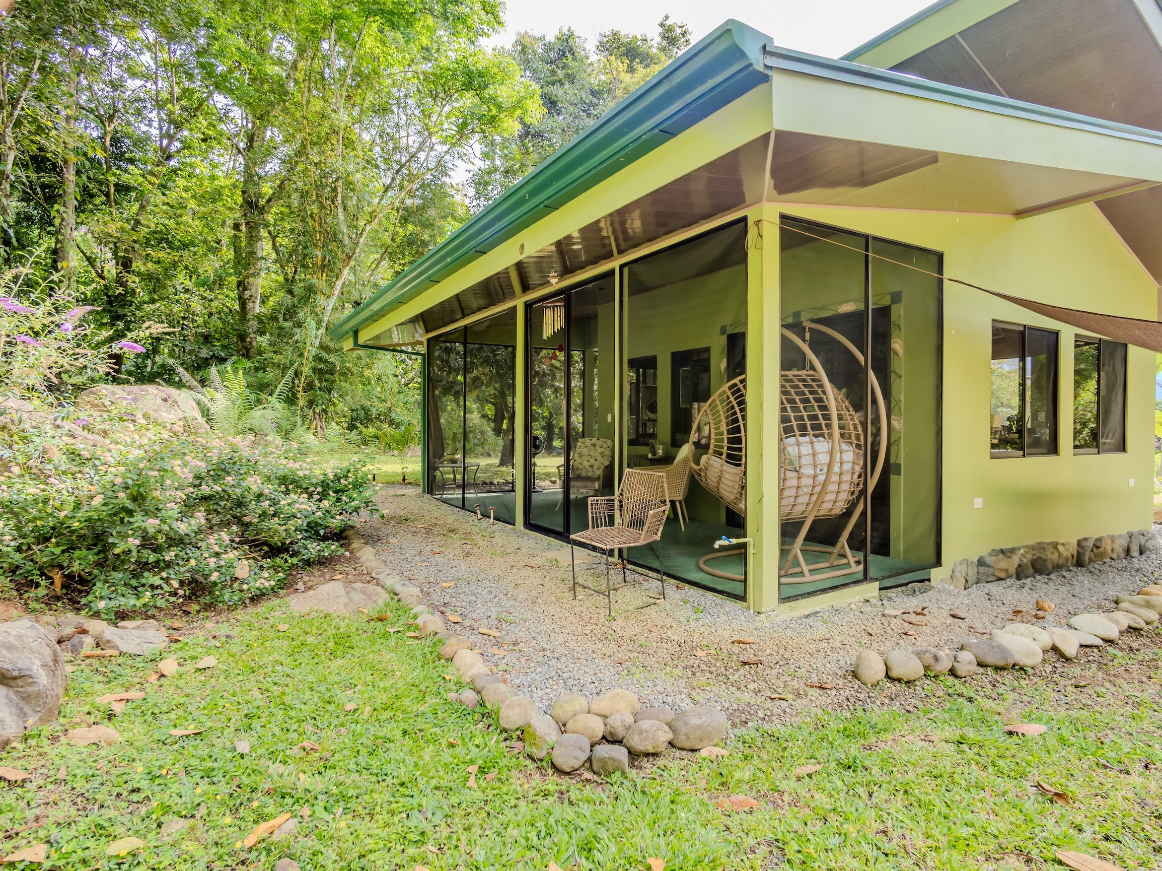 Self-Sustaining Mountain Estate in Serenity Gardens, Perez Zeledon property photo 4