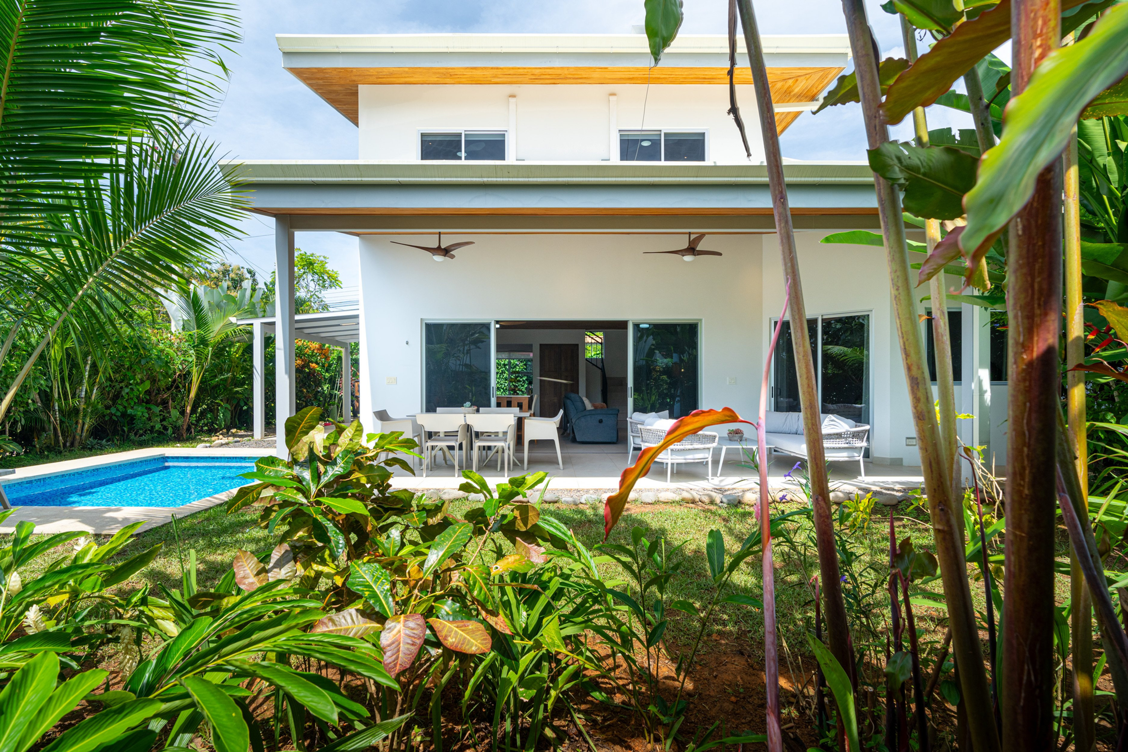 Modern 3-Bedroom Home in Central Ojochal property photo 2
