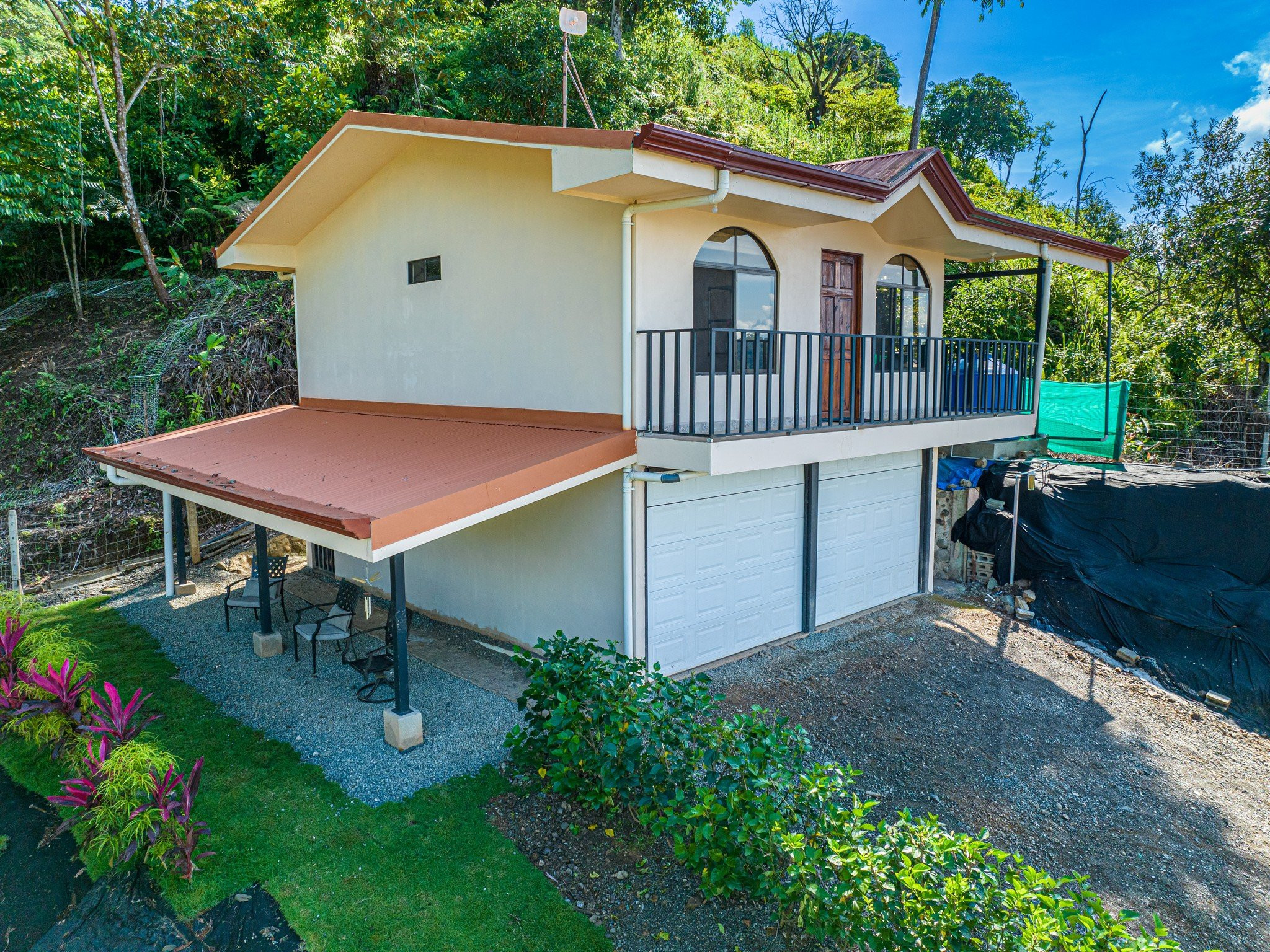 Ocean View Estate in Santa Juana property photo 3