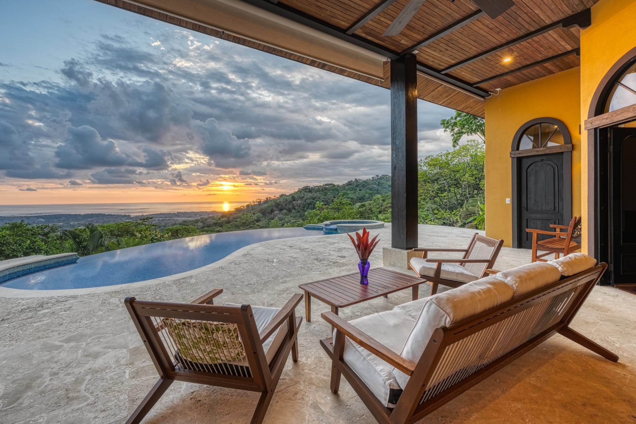 Spanish Colonial Estate Above Uvita property photo 2