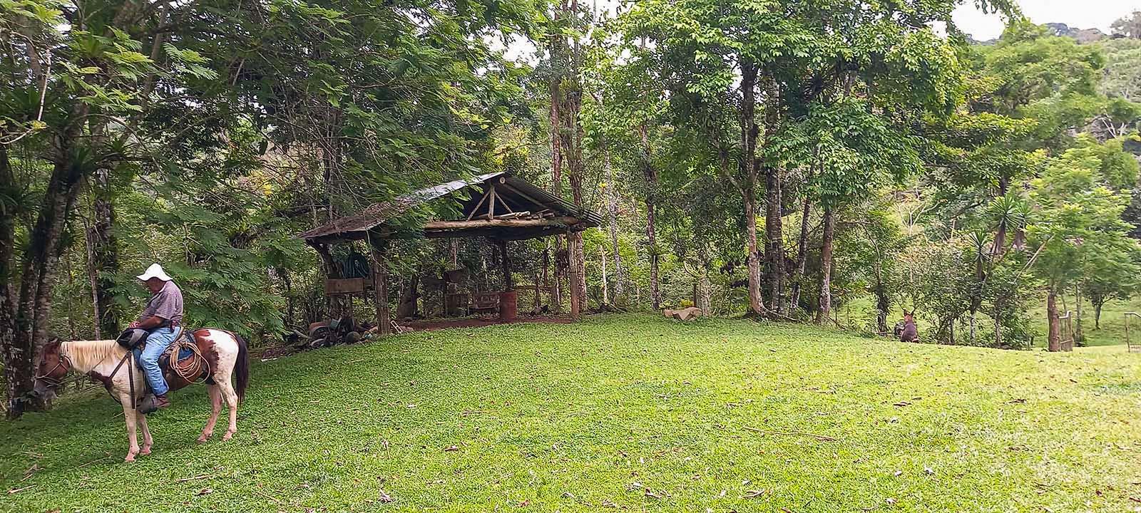 598-Acre Ranch in San Juan de Dios, Platanillo property photo 2