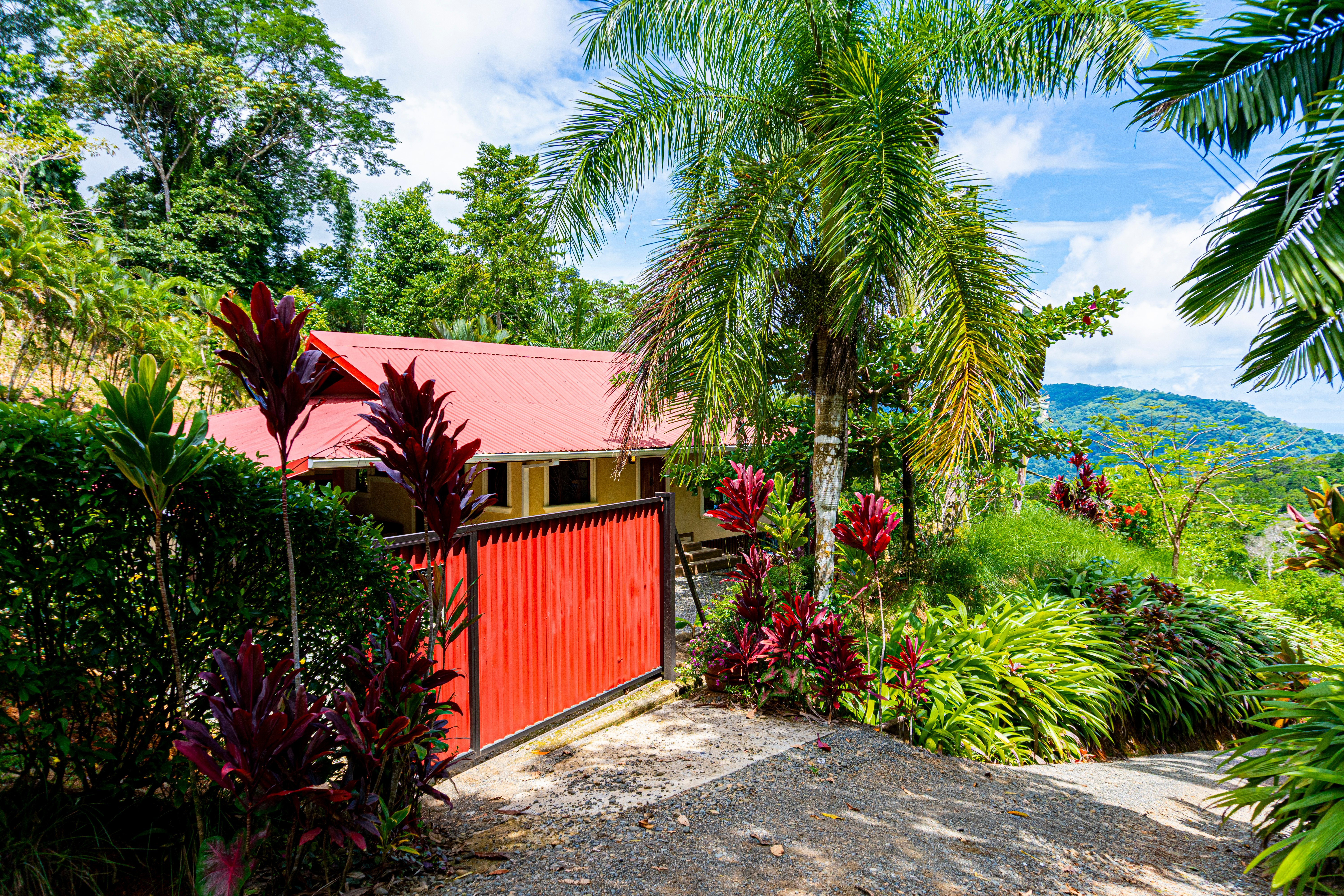 Ocean View Home Near Cacao Ridge Estates, Baru in Dominical, Costa Rica