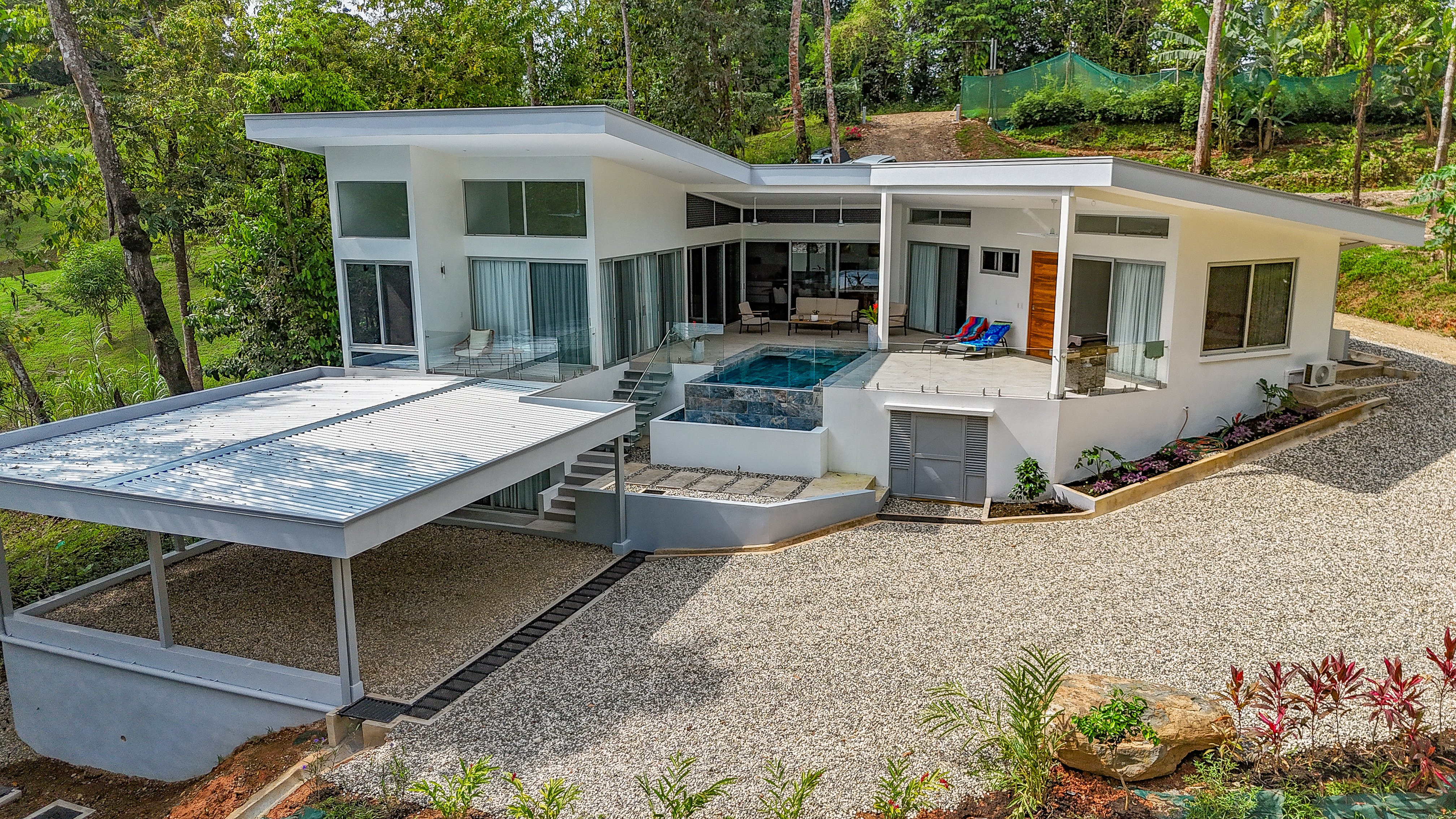 Designer Mountain View Home in La Union, Uvita property photo 3