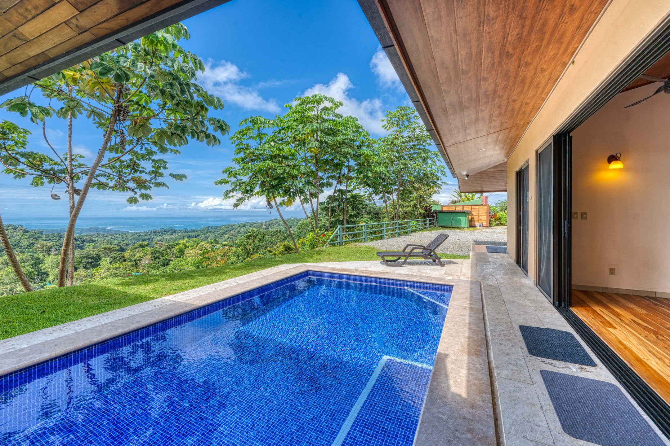 Ocean View Home in San Josecito in San Isidro, Costa Rica