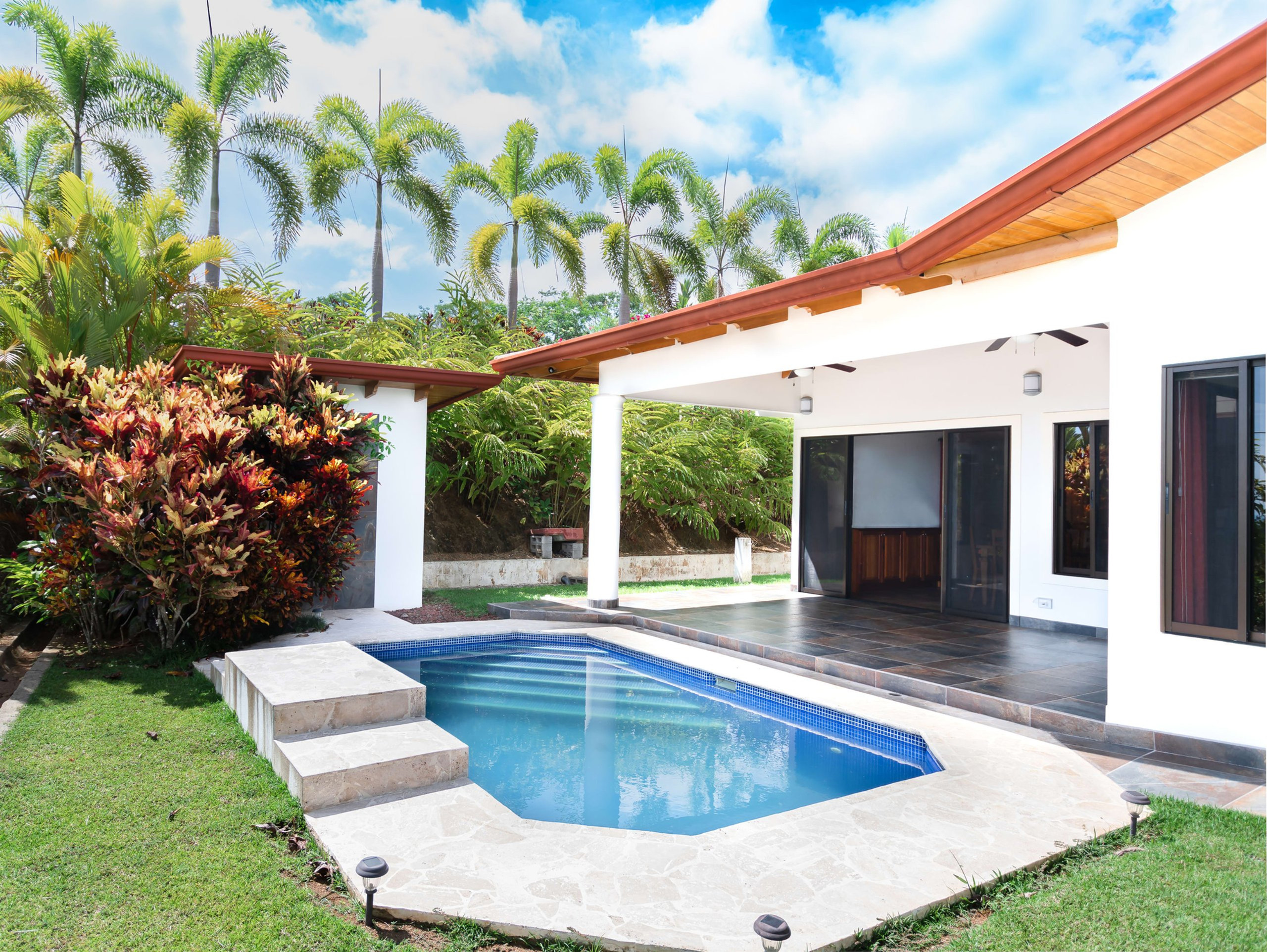Contemporary Ocean View Home in Chontales in Ojochal, Costa Rica