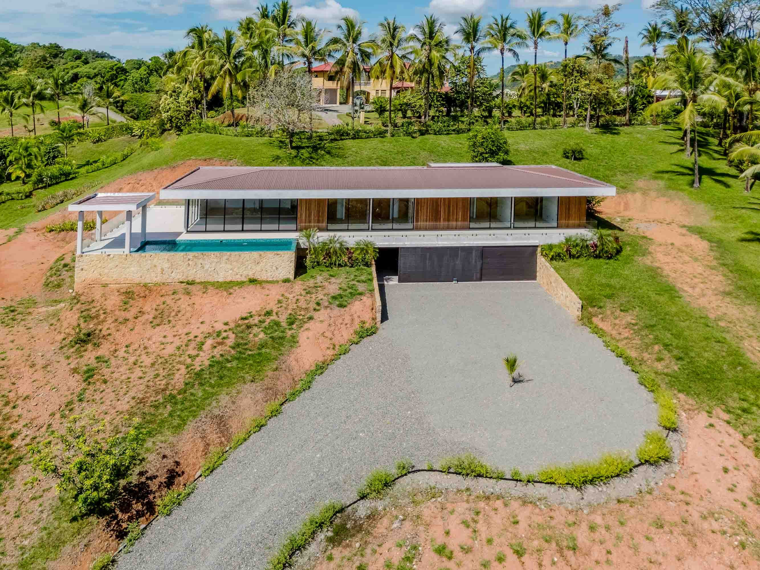 New Construction Luxury 4-Bed Villa in Finca Tranquila, Quepos property photo 4