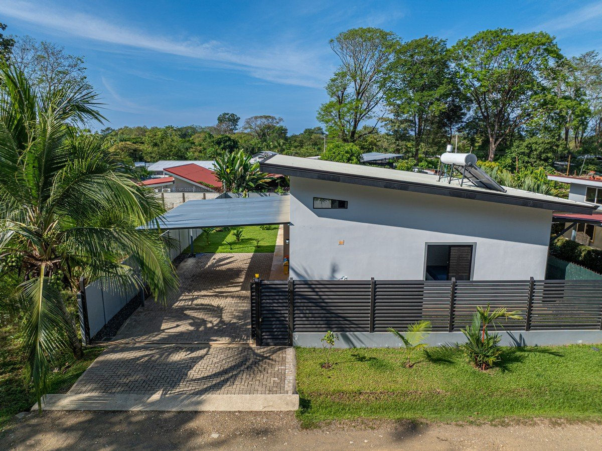 Home in Uvita | 3 Bed / 3 Bath