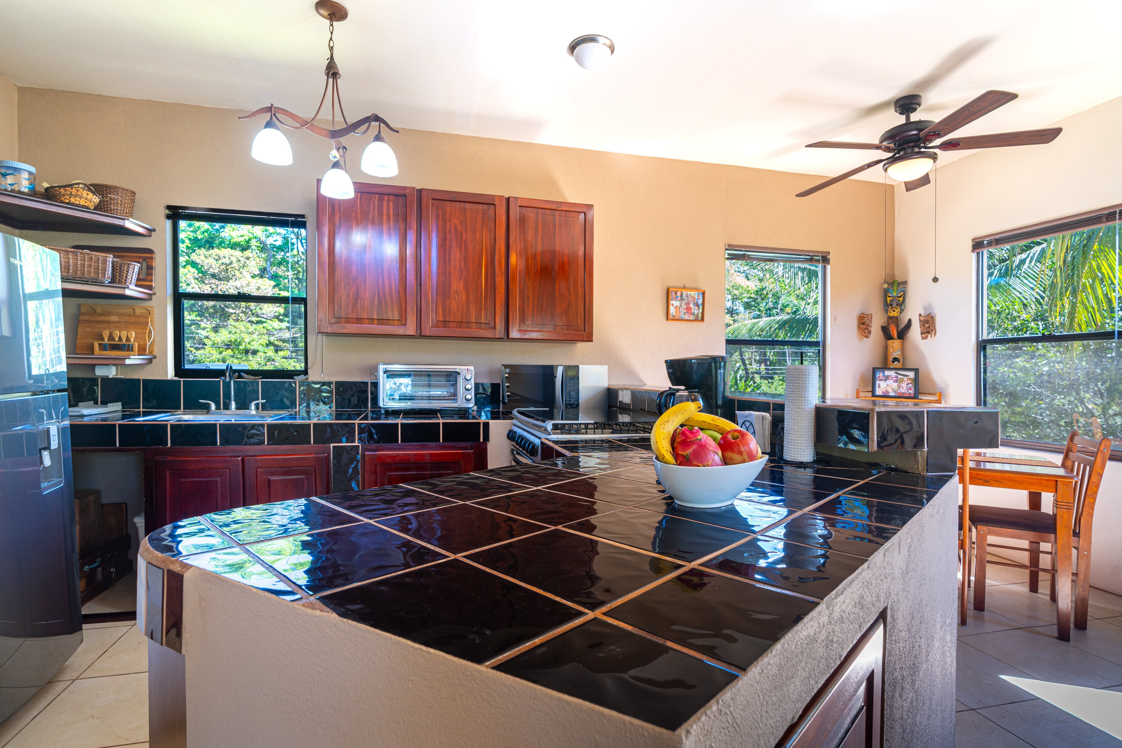 Beachfront Home (Casa Brisa de La Playa) in Uvita property photo 5