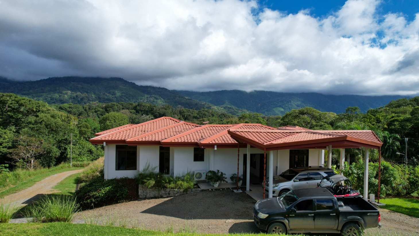 Mountain View Home in Chontales in Ojochal, Costa Rica