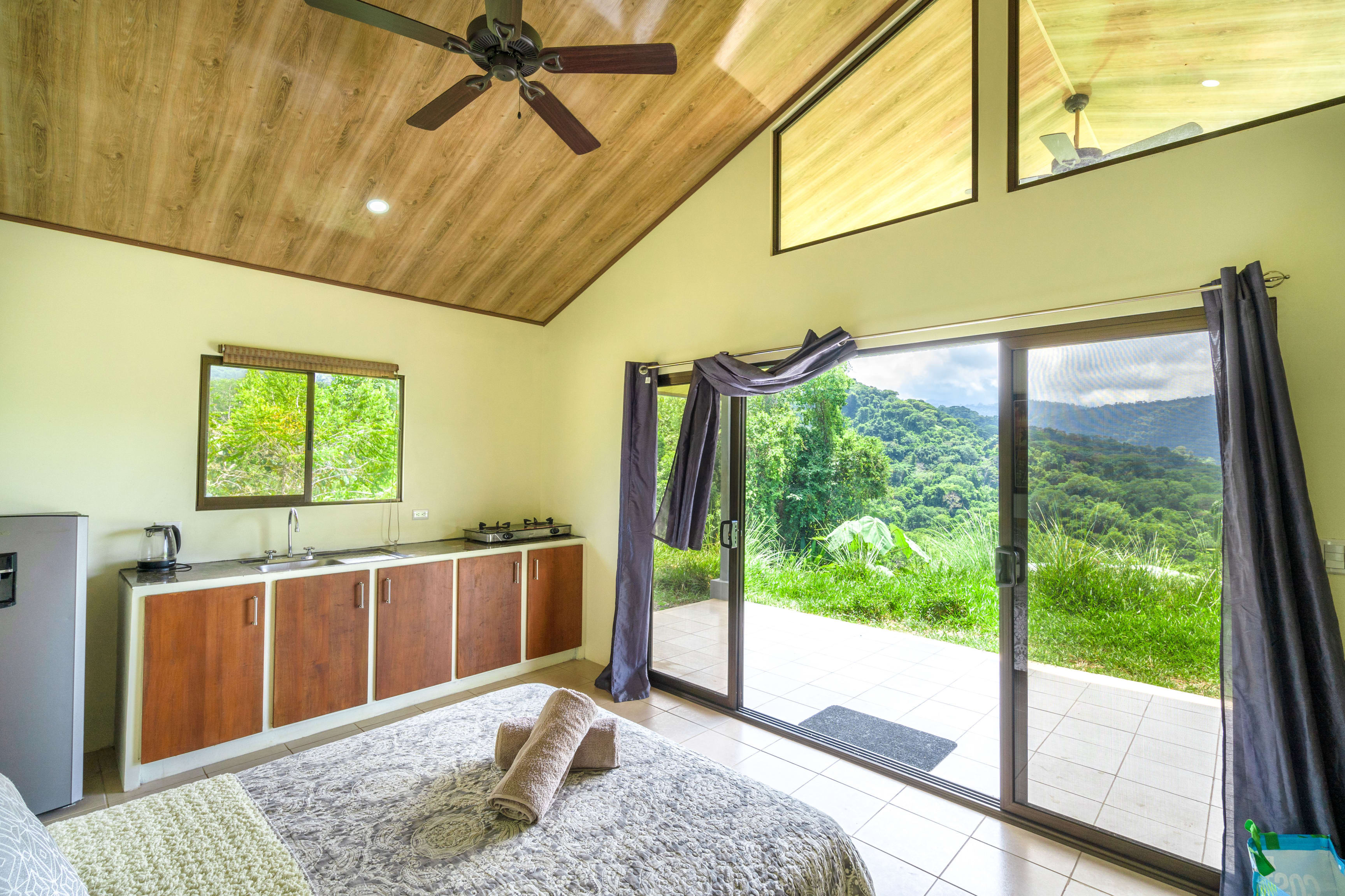 4.7-Acre Estate in Hills of Portalon property photo 3