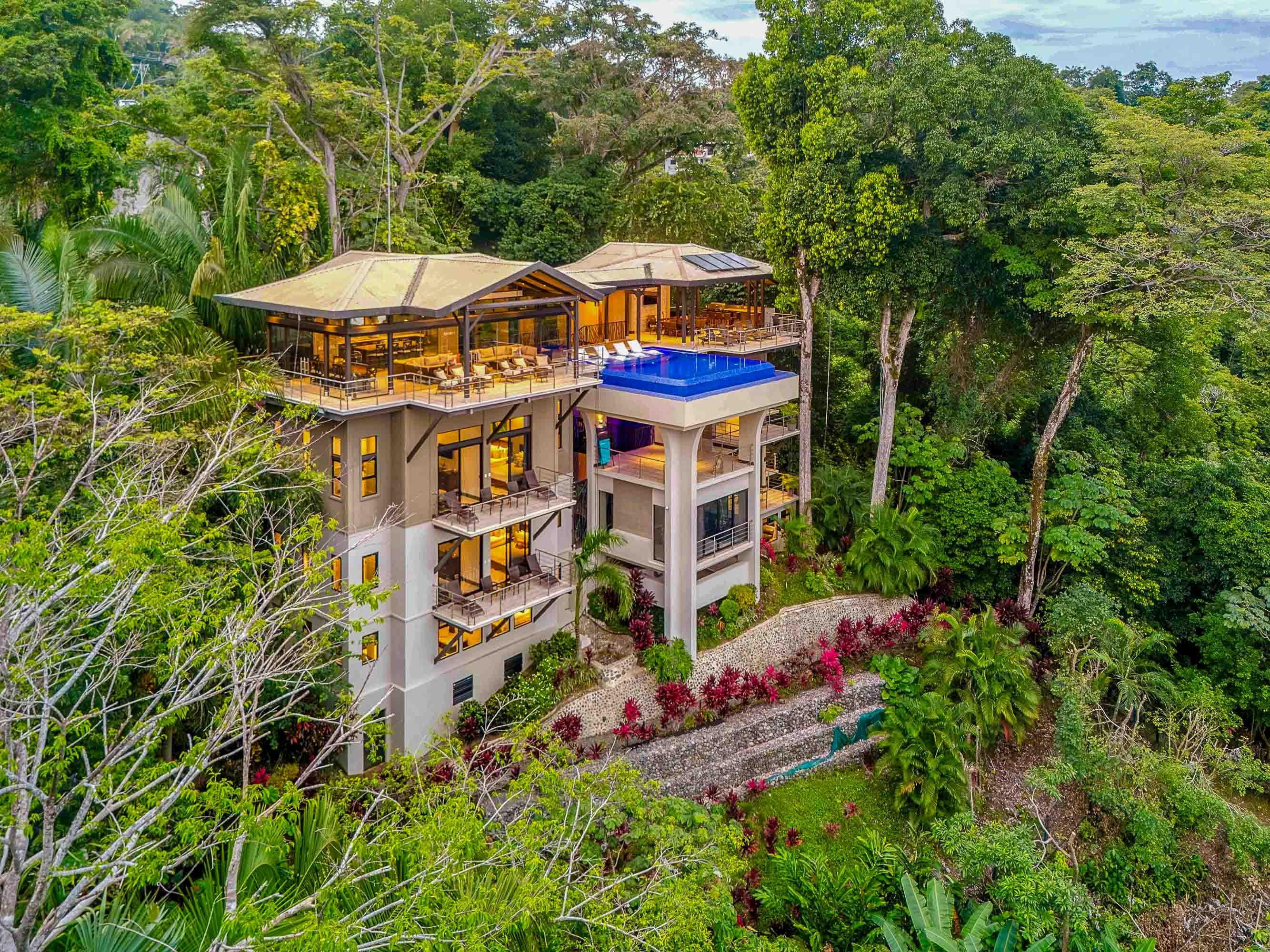 Luxury Ocean View Estate (Vista Hermosa) in Manuel Antonio property photo 4