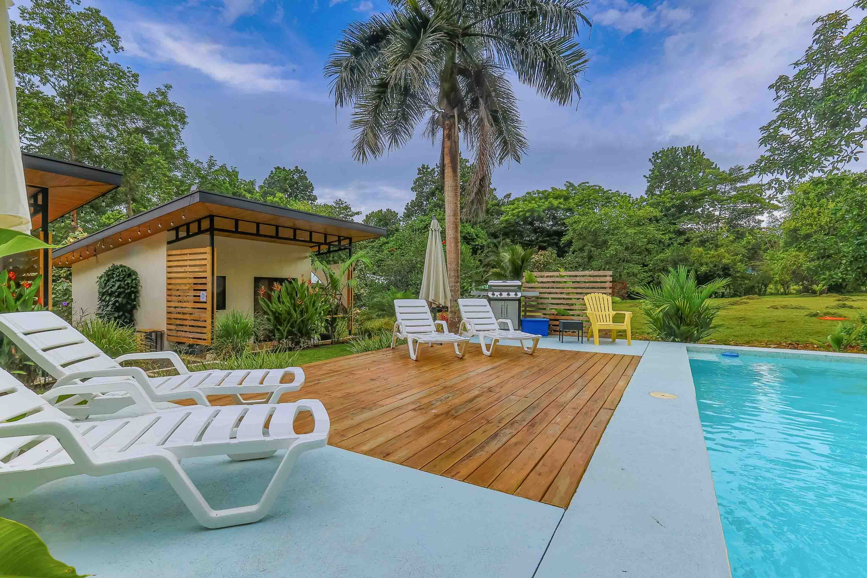 Family Home with Rental Cabinas in Ojochal property photo 2