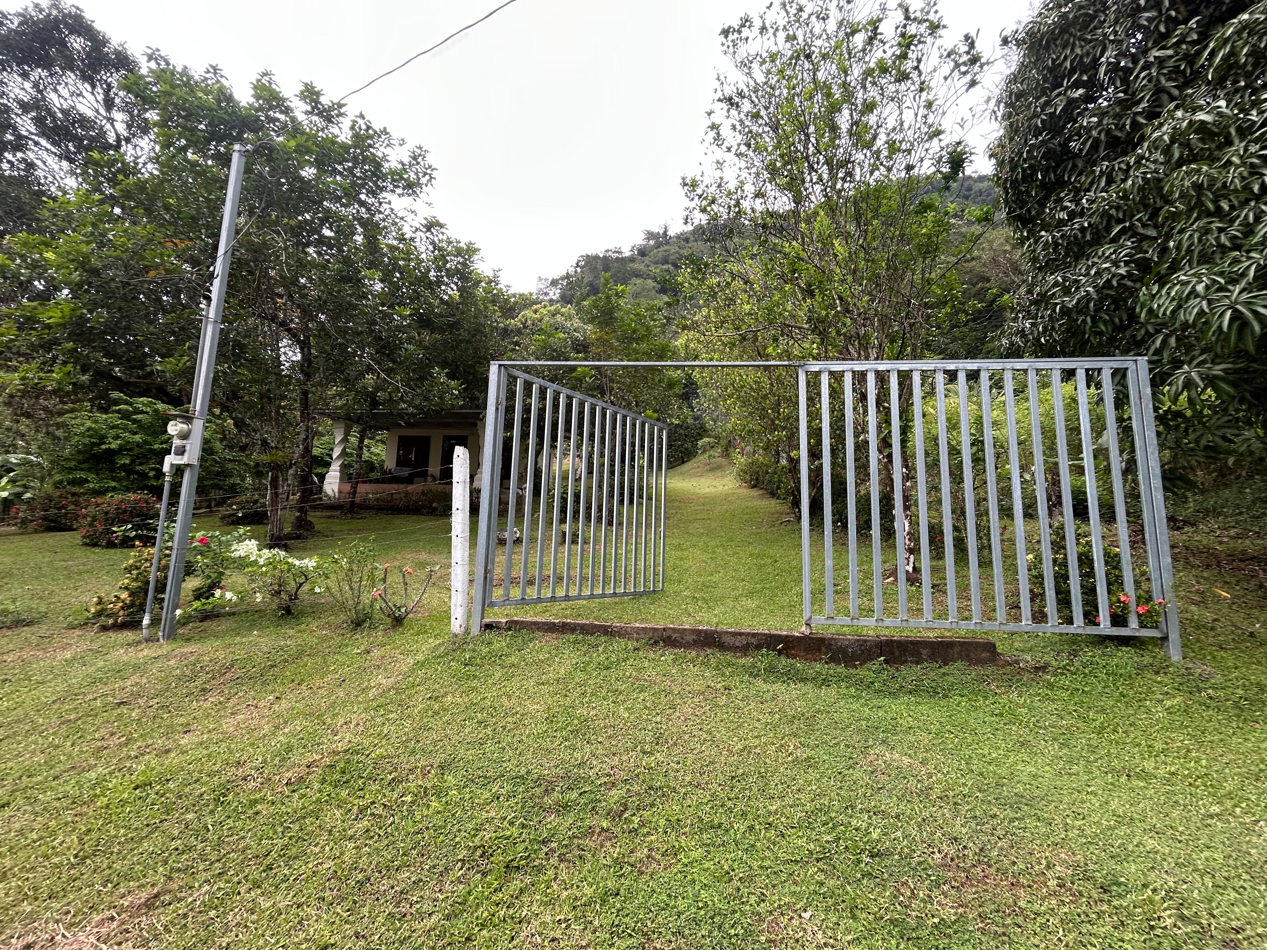 Mixed-Use Property in Punta Mala, Ojochal property photo 4