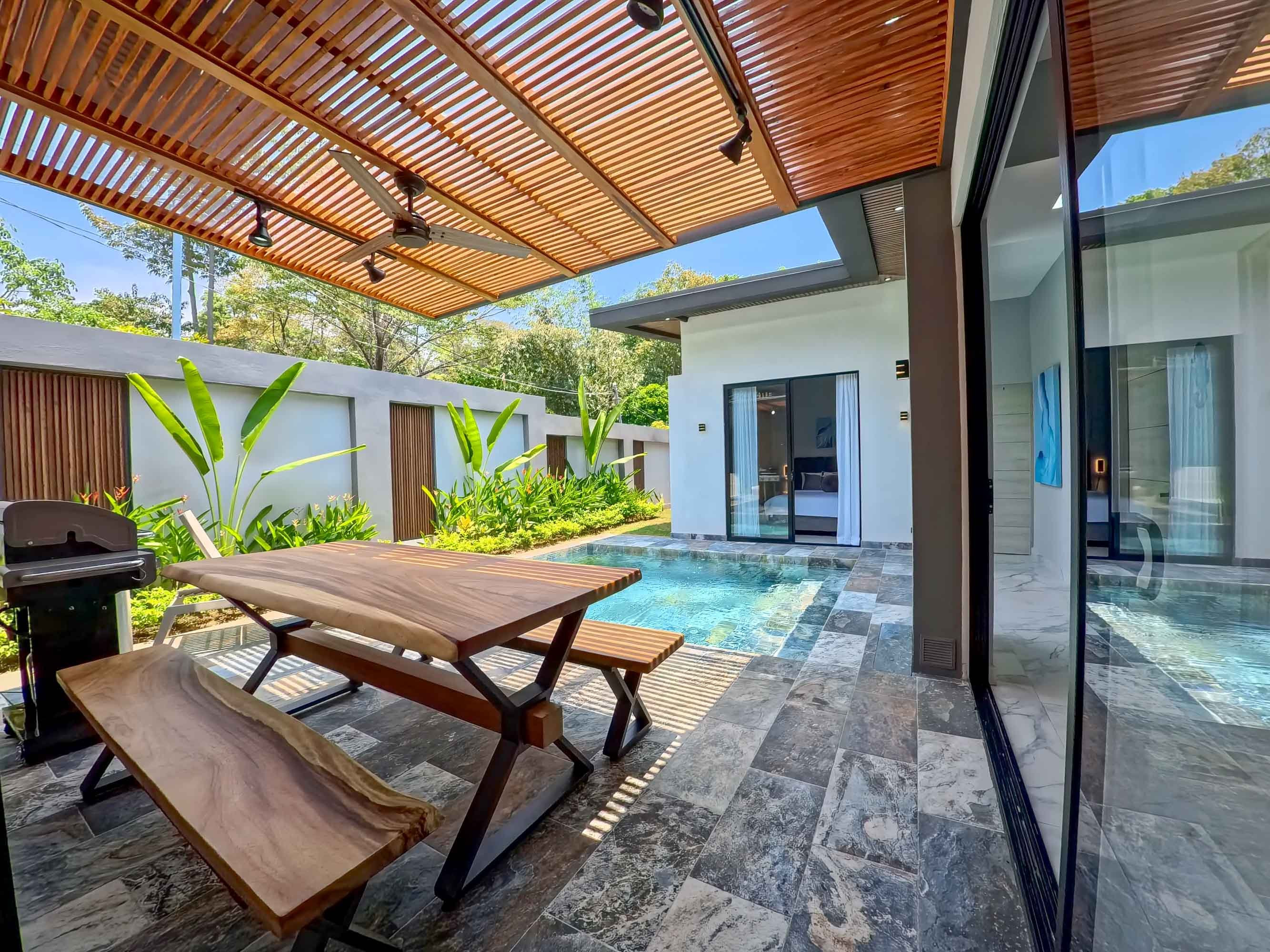 New Modern Pool Home in Manuel Antonio property photo 3