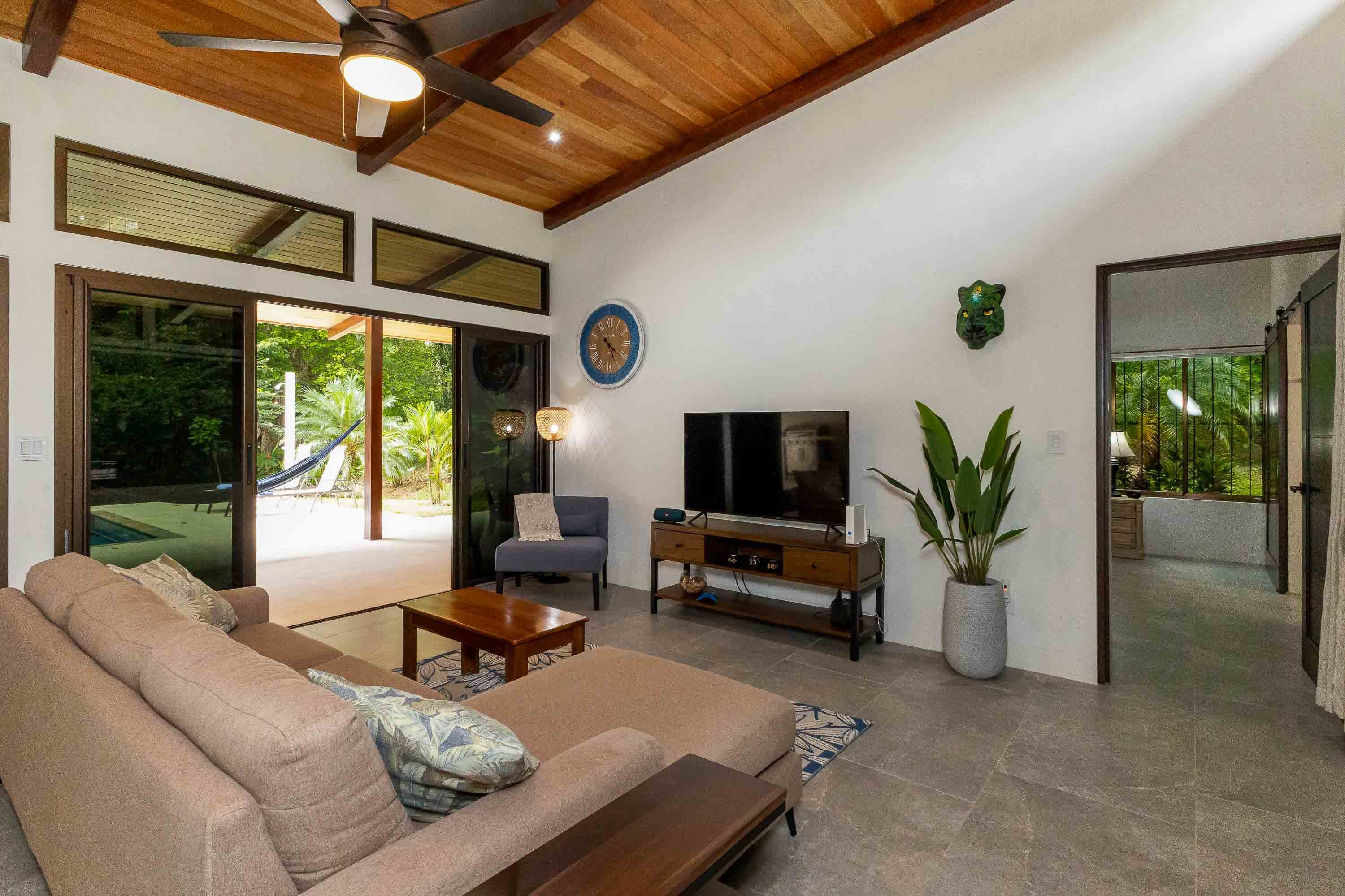 Modern Pool Home in Ojochal in Ojochal, Costa Rica