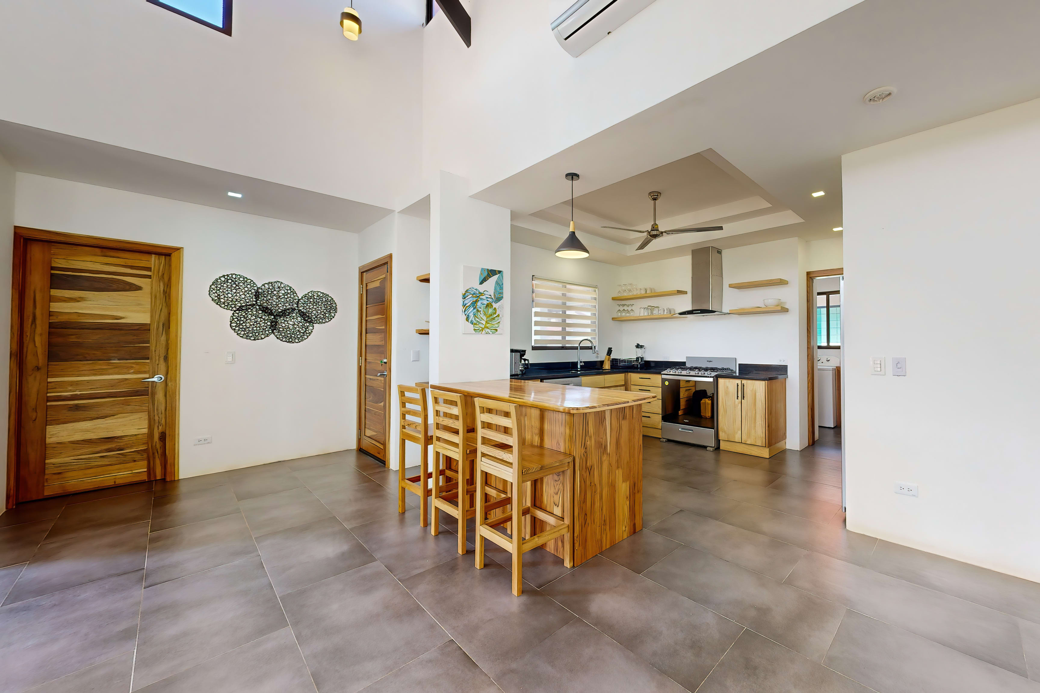 Teak-Finished Pool Home in Bahia Ballena, Uvita property photo 5